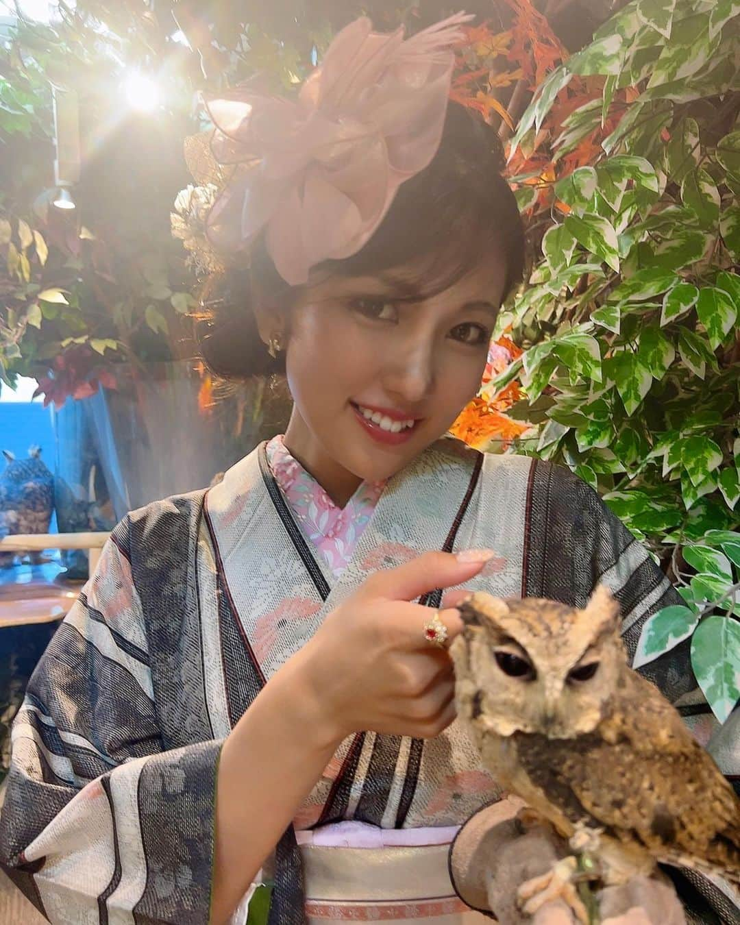 神谷麻美さんのインスタグラム写真 - (神谷麻美Instagram)「#フクロウ ちゃん可愛い❤️🦉❤️✨️   お話したぁ💖👸🫶🦉💖✨️   #梟 🦉🦉🦉🦉🦉🦉💖✨️」11月6日 17時34分 - asamice428