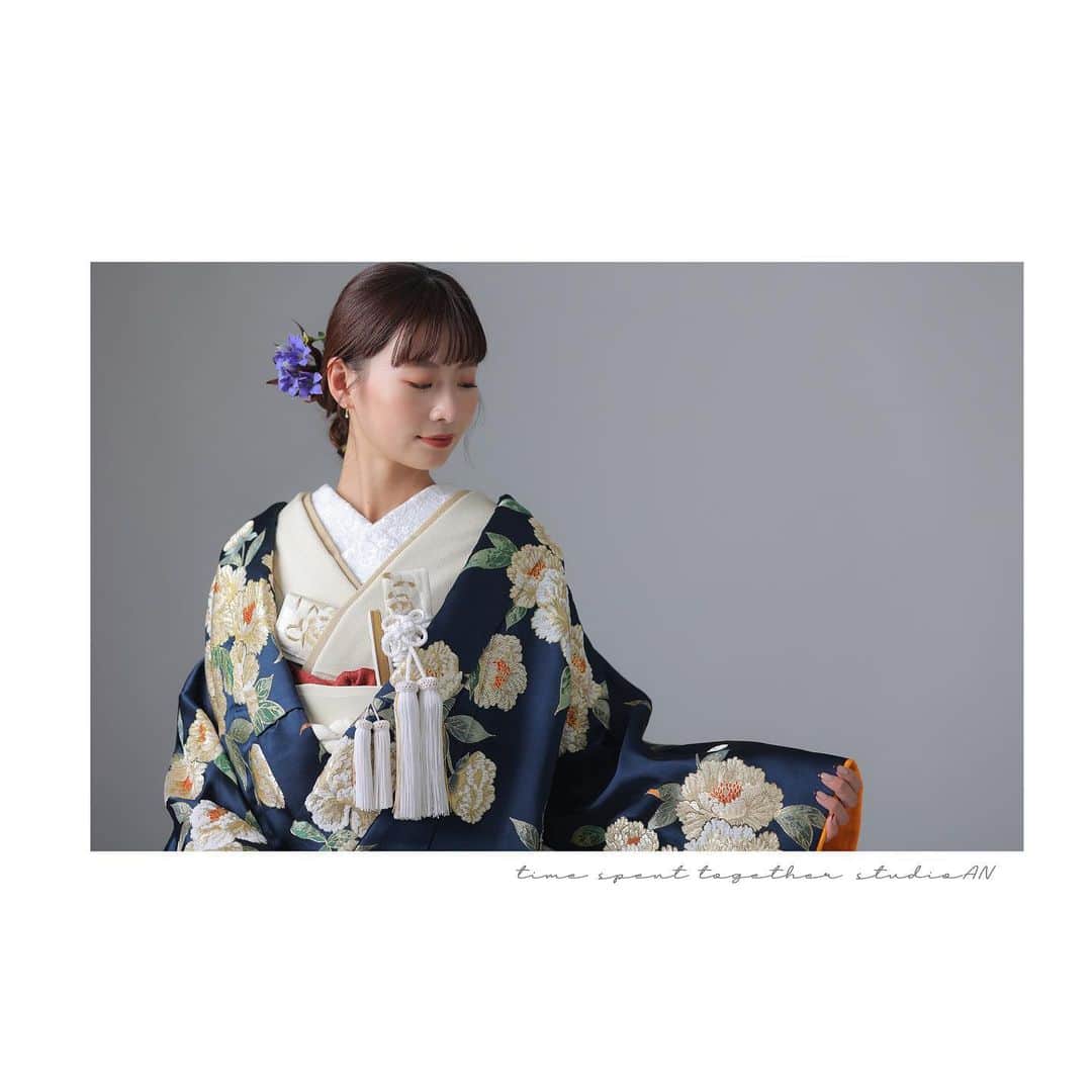 スタジオANさんのインスタグラム写真 - (スタジオANInstagram)「.  new kimono 🫧𓂃𓈒𓏸  福岡店に新しい衣装が入荷しました♡  他にもたくさん素敵な衣装が入荷しております 是非チェックしてみてください◎  ___________________________  studio AN   福岡県福岡市中央区大名2丁目1-35 トライエント山崎ビル5F   tel : 092-738-6677 営業時間 : 10:00~19:00 ___________________________   #スタジオAN #撮る結婚式 #d_weddingphoto  #デコルテウエディング #フォトウェディング #ウェディングフォト #前撮り #結婚写真  #結婚式前撮り #結婚式準備  #福岡花嫁 #九州花嫁 #ドレス #ウェディングドレス #新作ドレス #おしゃれ花嫁 #奈多海岸」11月6日 18時01分 - studio_an