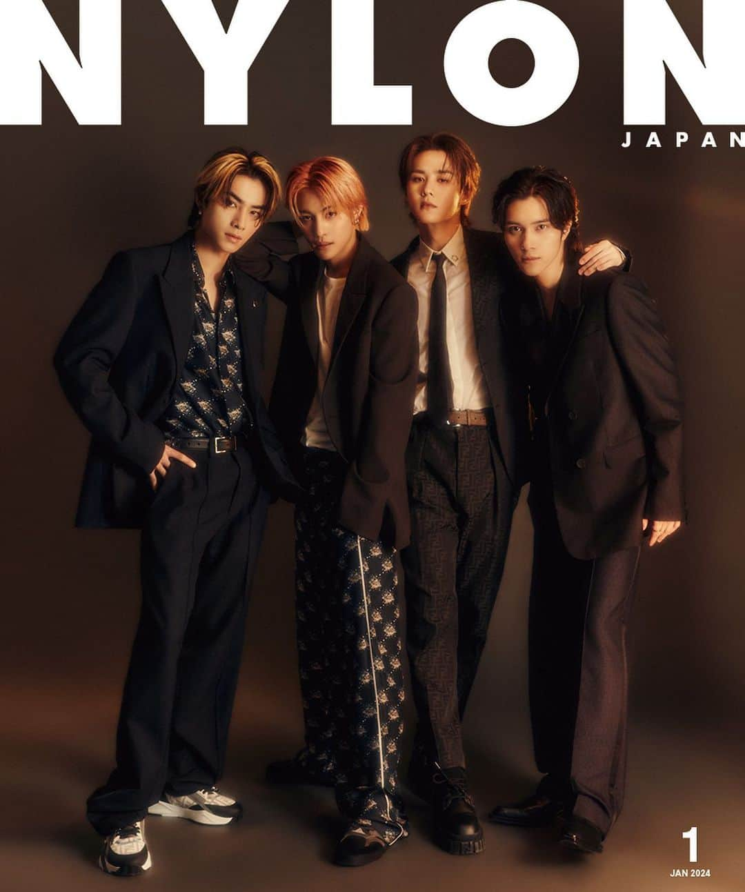 NYLON JAPANのインスタグラム：「✨表紙解禁✨ 11月28日発売の #NYLONJAPAN Wカバーは日本初表紙を飾る #WayV の #クン #シャオジュン #ヘンドリー #ヤンヤン がFENDIをまとって華麗に登場!!!! 中面20ページの大ボリュームで日本初登場✨  詳細はNYLON.JPでチェックして💘 www.nylon.jp/NYLON236  @wayvofficial   #NCT  #威神V #NYLONJAPAN #COVERBOY」