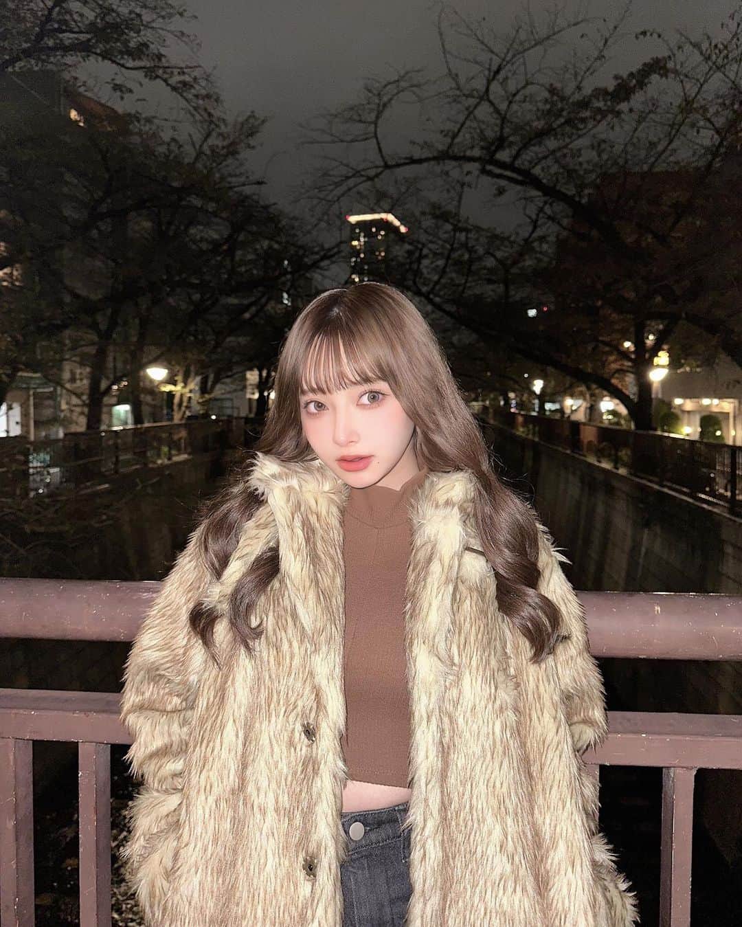 PyunA.(ぴょな)のインスタグラム：「@aclent_official のアウター可愛すぎん？🦁💛」