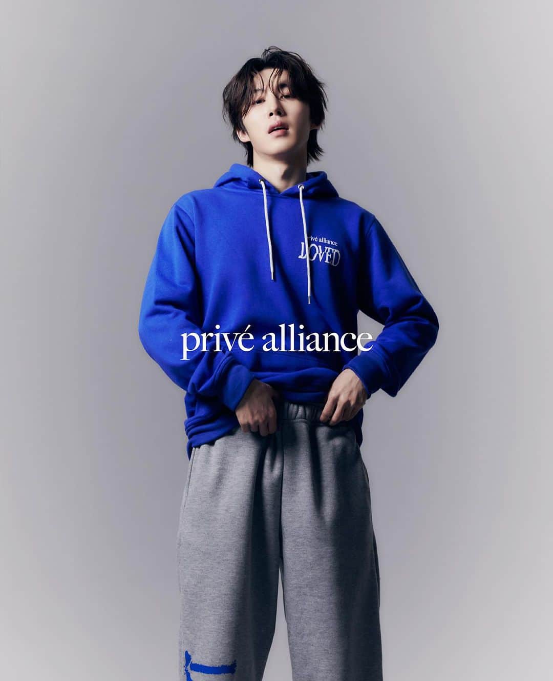 B.I（キム・ハンビン）さんのインスタグラム写真 - (B.I（キム・ハンビン）Instagram)「PRIVÉ ALLIANCE BY B.I available now at www.privealliance.com.  B.I pairs up with Privé Alliance for the official clothing collection rooted from his Love or Loved Part.2 Global EP.  “Fashion and the idea of collaborations help me expand my creative barriers. I hope everyone will dive into the various shades of love in this personal project with Privé Alliance.”  #PriveAlliance #PriveAlliancebyBI #KimHanbin」11月6日 18時24分 - shxxbi131