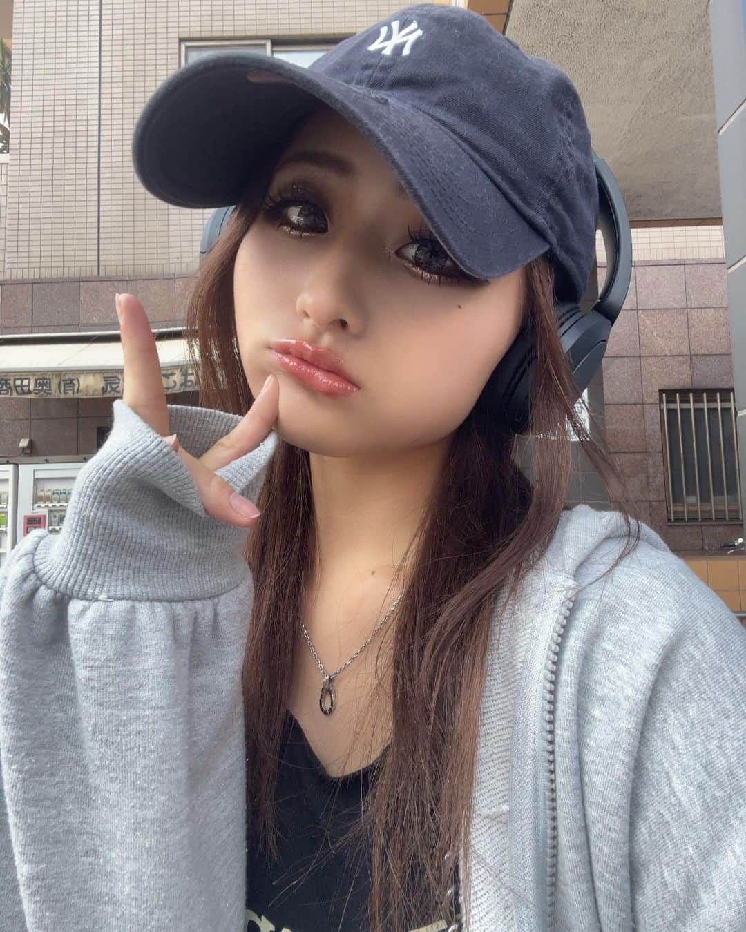 伊藤愛依海さんのインスタグラム写真 - (伊藤愛依海Instagram)「🧢  完全冬にはよなってほしいいい🥹 この時期が1番服選ぶんむずいてぇぇぇ  #今日好き#jk3 #ギャル #egg」11月6日 18時34分 - aimi___1227