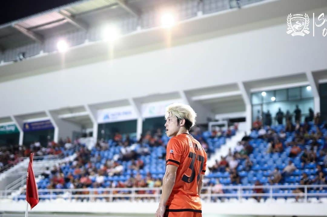 馬場悠企さんのインスタグラム写真 - (馬場悠企Instagram)「I hate to lose... Find a way to win👍💨  #thaileague2 #suphanburi #voltofficial #no37 #japan #asia #footballplayer  #football #soccer #life #enjoy #training #youtube」11月6日 18時52分 - yuki_bamba32