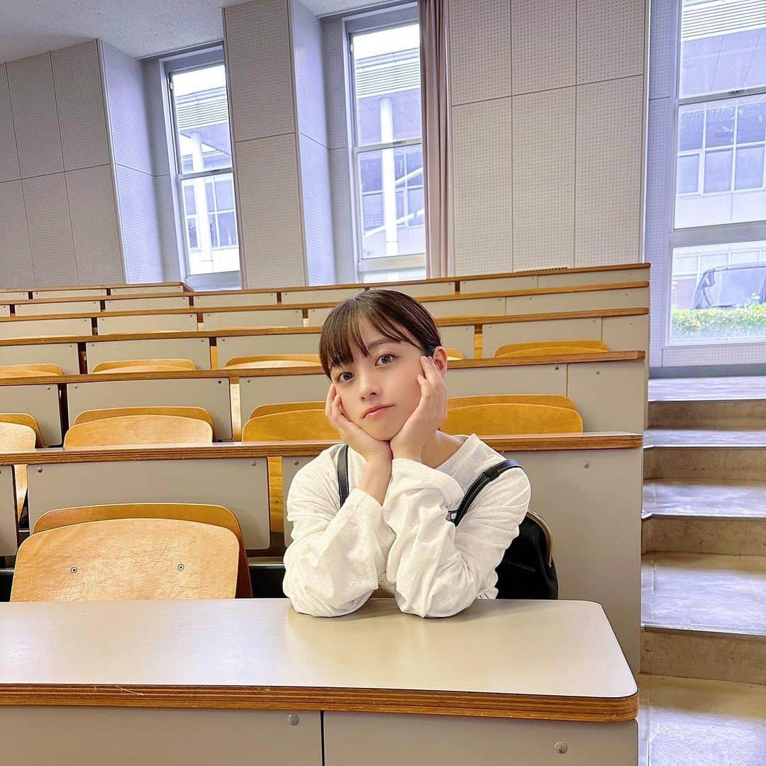 橋本環奈のインスタグラム：「こんばんは！環奈MGです。  今夜10時は「トクメイ！」第４話放送です！ 是非ご覧ください。  #橋本環奈 #橋本環奈2023 #橋本環奈マネージャー #トクメイ」