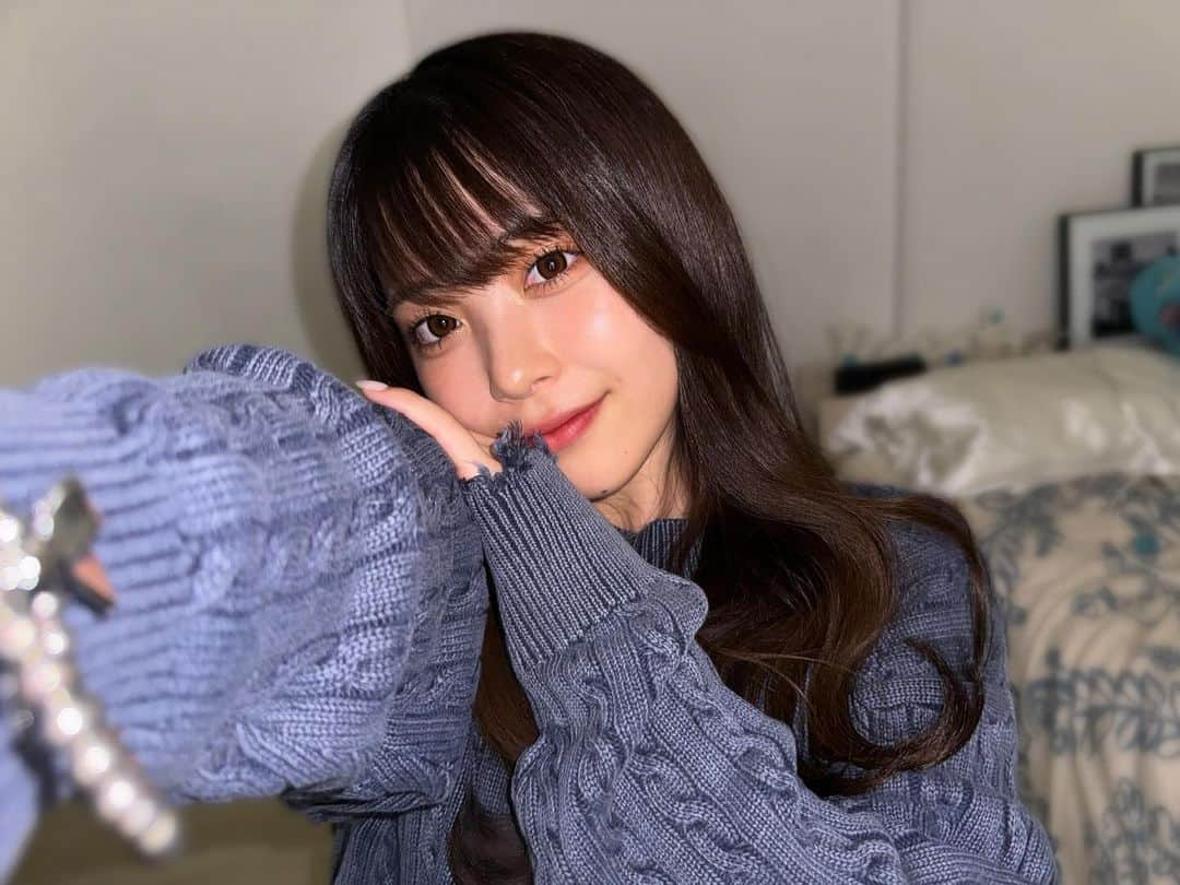 内山優花さんのインスタグラム写真 - (内山優花Instagram)「．  最近また色物の服買うようにしてる✌🏻 みんなの好きな色教えて！その色の服買おうかな。笑  あと！今月もメンテナンスしてきた〜〜！ 眉毛 @haru_eyebrow さん 睫毛 @rkshiiap さんに施術していただきました⭐️ いつもありがとうございます👀♡」11月6日 19時10分 - yuka3l7