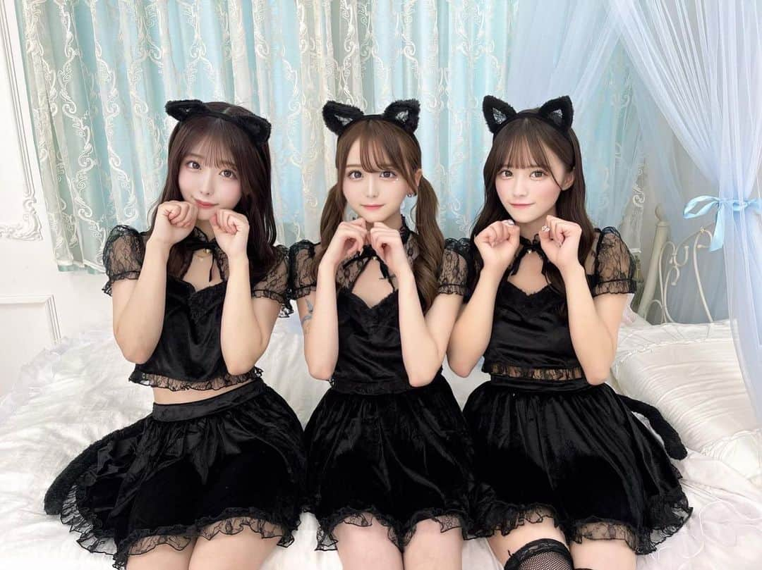 有栖ななのインスタグラム：「. 黒猫さん 🐈‍⬛🎀 ㅤㅤㅤㅤㅤㅤㅤㅤㅤㅤㅤㅤㅤ ㅤㅤㅤㅤㅤㅤㅤㅤㅤㅤ ㅤㅤㅤㅤㅤㅤㅤㅤㅤㅤㅤㅤㅤ ㅤㅤㅤㅤㅤㅤㅤㅤ ㅤㅤㅤㅤㅤㅤㅤㅤㅤㅤㅤㅤㅤ ㅤㅤㅤㅤㅤㅤㅤㅤㅤㅤ ㅤㅤㅤㅤㅤㅤㅤㅤㅤㅤㅤㅤㅤ #コスプレ #コスプレ女子 #コスプレ撮影 #コスプレ衣装 #コスプレ写真 #猫 #猫耳 #ねこみみ #猫コスプレ #黒猫 #自撮り #自撮り女子 #自撮り界隈 #アイドル #地下アイドル #かわいい #かわいい女の子 #かわいいは正義 #instalike #instagood」