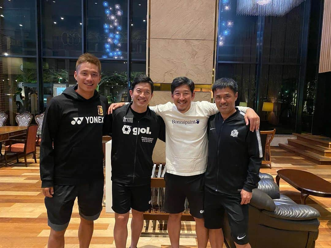 太田吉彰さんのインスタグラム写真 - (太田吉彰Instagram)「JFA B級コーチ養成講習会合宿試験期⚽️ ラスト3日間頑張ります❗️   #JFA  #指導者 #駒野友一　 #谷澤達也 #東間勇気」11月6日 19時19分 - yoshiakiohta09