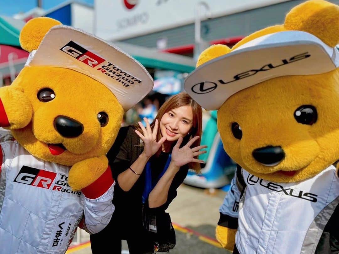 藤本真由のインスタグラム：「🐻❤️🐻 だいすきなくま吉に挟まれてしあわせだった瞬間😌✌️  #supergt  #くま吉」