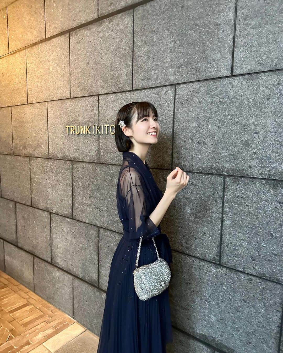 糸原美波のインスタグラム：「𝑂𝑐𝑐𝑎𝑠𝑖𝑜𝑛 𝐷𝑟𝑒𝑠𝑠 💍︎❤︎  まなみんの結婚式にて 🌿」