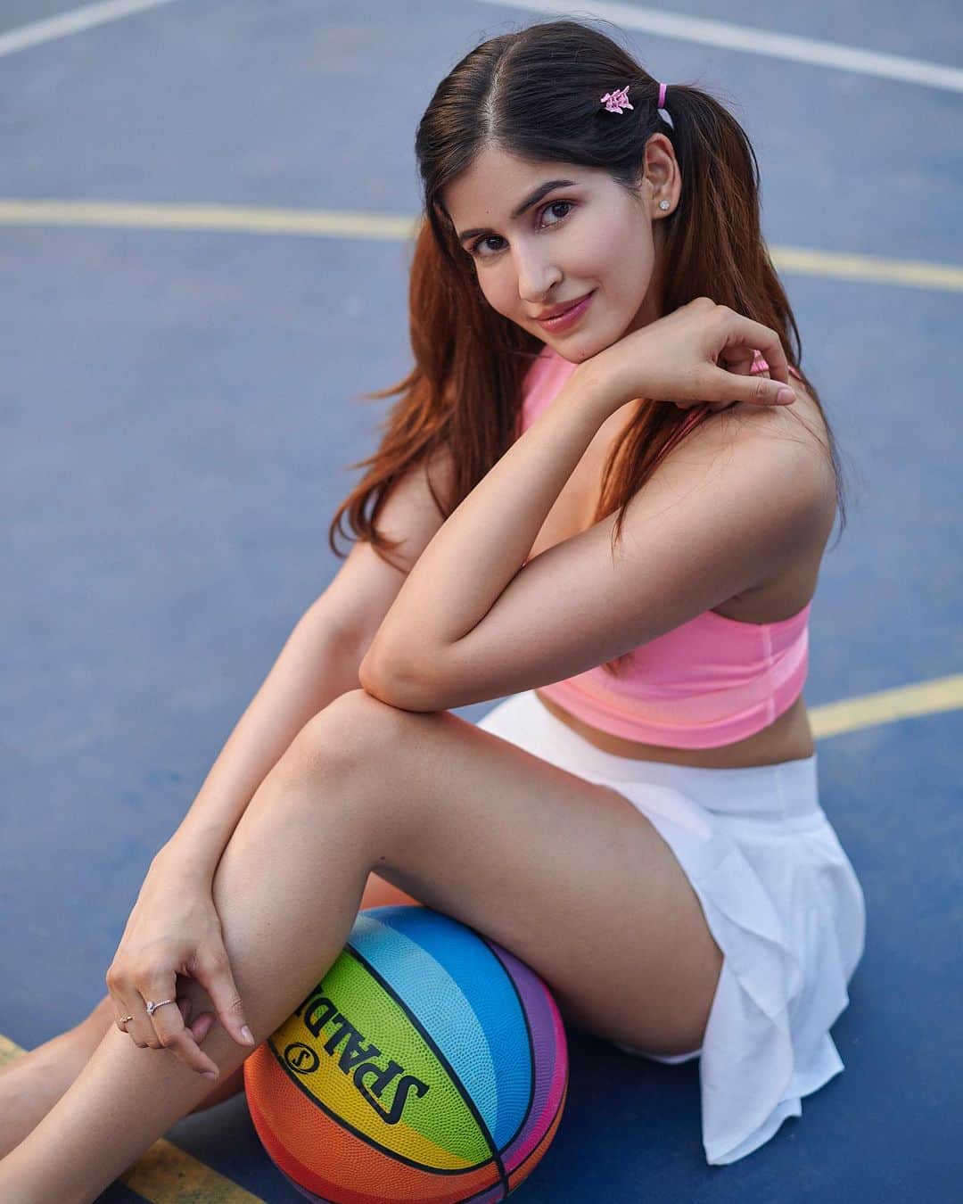 Sakshi Malikのインスタグラム：「B-Ball day 🏀💖」