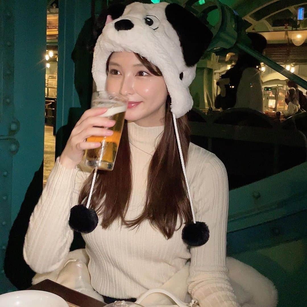 椎名美月さんのインスタグラム写真 - (椎名美月Instagram)「夢の世界へ ちなみにビール苦手🫠」11月6日 19時40分 - mizkiss