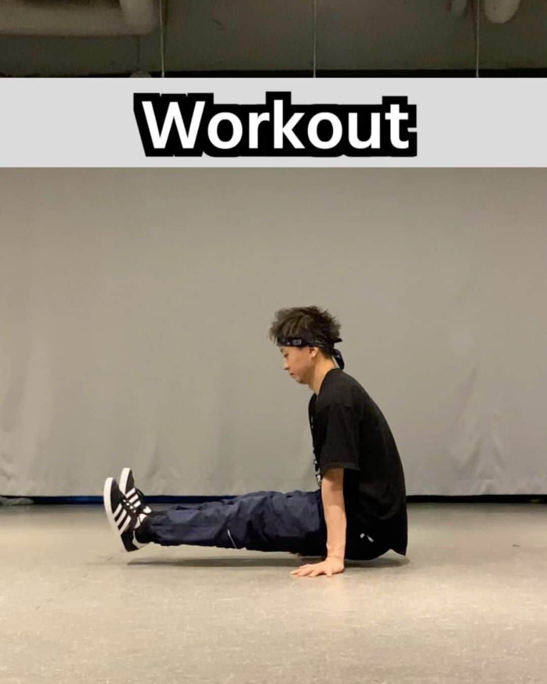 SNACK（野村直）のインスタグラム：「BreakDance Workout selection for beginner & expert ブレイクダンス筋トレ　初心者〜上級者  #snackskillcollection ㅤㅤㅤㅤㅤㅤㅤㅤㅤㅤㅤㅤㅤ ㅤㅤㅤㅤㅤㅤㅤㅤㅤㅤㅤㅤㅤ Let's try everyone!! 初心者〜上級者、是非チャレンジしてみて☆ ㅤㅤㅤㅤㅤㅤㅤㅤㅤㅤㅤㅤㅤ ㅤㅤㅤㅤㅤㅤㅤㅤㅤㅤㅤㅤㅤ 1.head stand → hand stand 2.chair → head stand 3.chair → hand stand 4.L-sit → hand stand ㅤㅤㅤㅤㅤㅤㅤㅤㅤㅤㅤㅤㅤ ㅤㅤㅤㅤㅤㅤㅤㅤㅤㅤㅤㅤㅤ Follow me skill collector @bboysnack  ㅤㅤㅤㅤㅤㅤㅤㅤㅤㅤㅤㅤㅤ ㅤㅤㅤㅤㅤㅤㅤㅤㅤㅤㅤㅤㅤ #bboy #freeze #powermove #Lsit #headstand #handstand #breakdance #breaking #workout #ワークアウト #筋トレ #training #トレーニング #breakin #ブレイクダンス #チェアー #倒立 #三点倒立 #逆立ち #脚前胸 #自重トレーニング 231106 2000月」