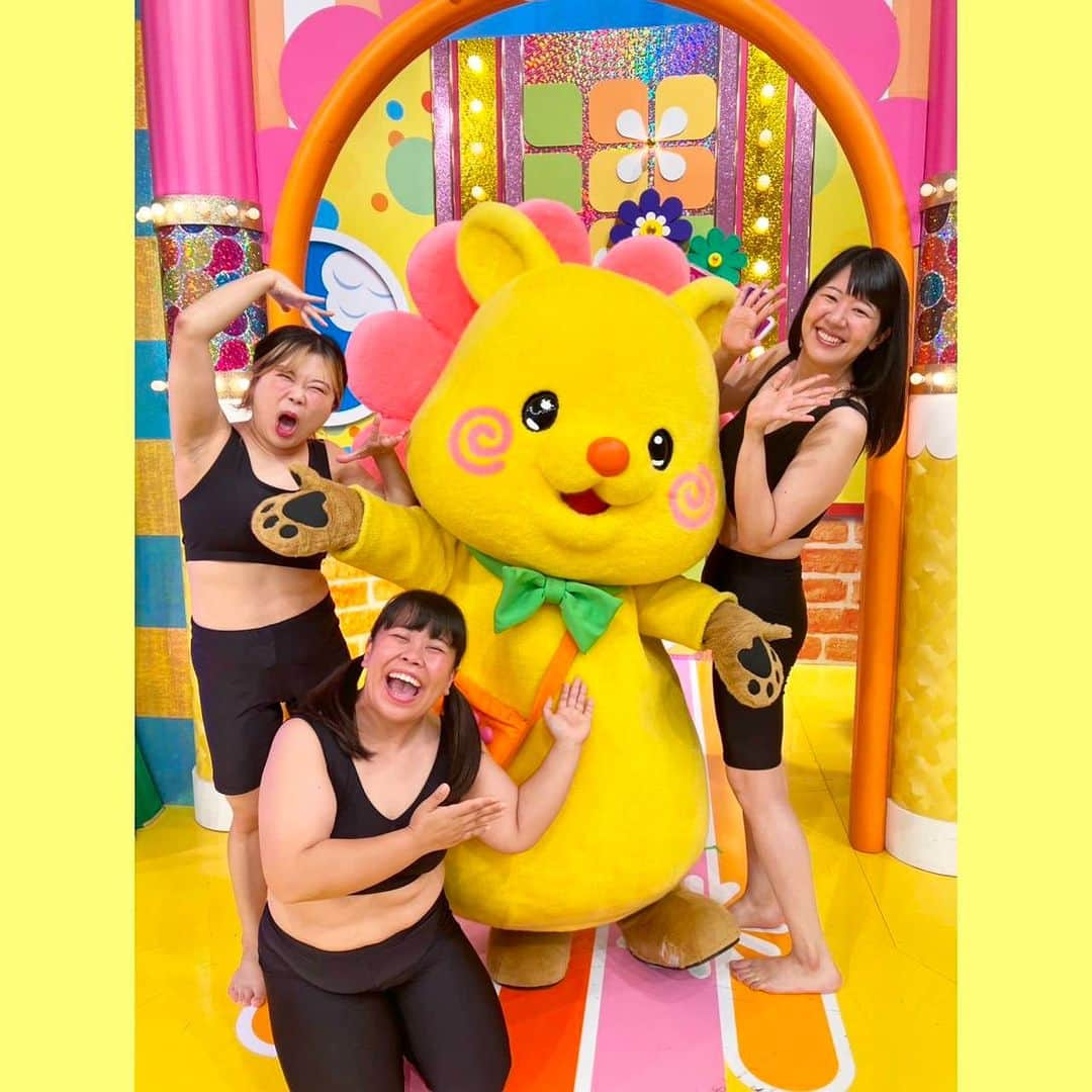 日本テレビ「ヒルナンデス！」さんのインスタグラム写真 - (日本テレビ「ヒルナンデス！」Instagram)「. ワークマン冬の最新アイテム！どれも高機能な上に2WAY、3WAYとお得で、なにより安い！欲しいものだらけでした🏕️これからやってくる寒い季節、おしゃれに乗り切りたいですよね！  そして#まいあんつ さん #ゆめちゃん さん #さきぽん さんは、今回もそれぞれの方法で4週間のダイエットにチャレンジ！皆さんはどれをやってみたくなりましたか〜？✨✨  🌼明日のヒルナンデスは〜？🌼  ①一番探し旅 in 葛飾柴又 チョコレートプラネット×有岡大貴×小柳ルミ子と葛飾柴又で一番探し旅  ②プロのキッチン覗き見 いとうあさこ×佐藤栞里が料理研究家寺田真二郎のキッチンを覗き見  #ヒルナンデス #森泉 #佐藤大樹 #岡田結実 #西村真二 #浦野モモ (C)日本テレビ」11月6日 19時58分 - hirunandesu_ntv_official