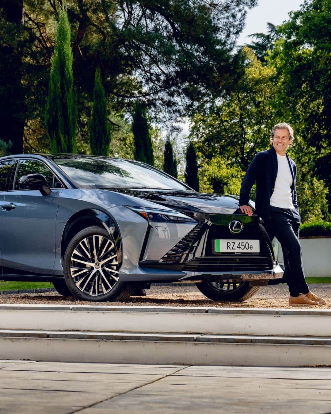 Lexus UKのインスタグラム：「Standout style. 📸: @jayson.fong All-New, All-Electric Lexus RZ.」