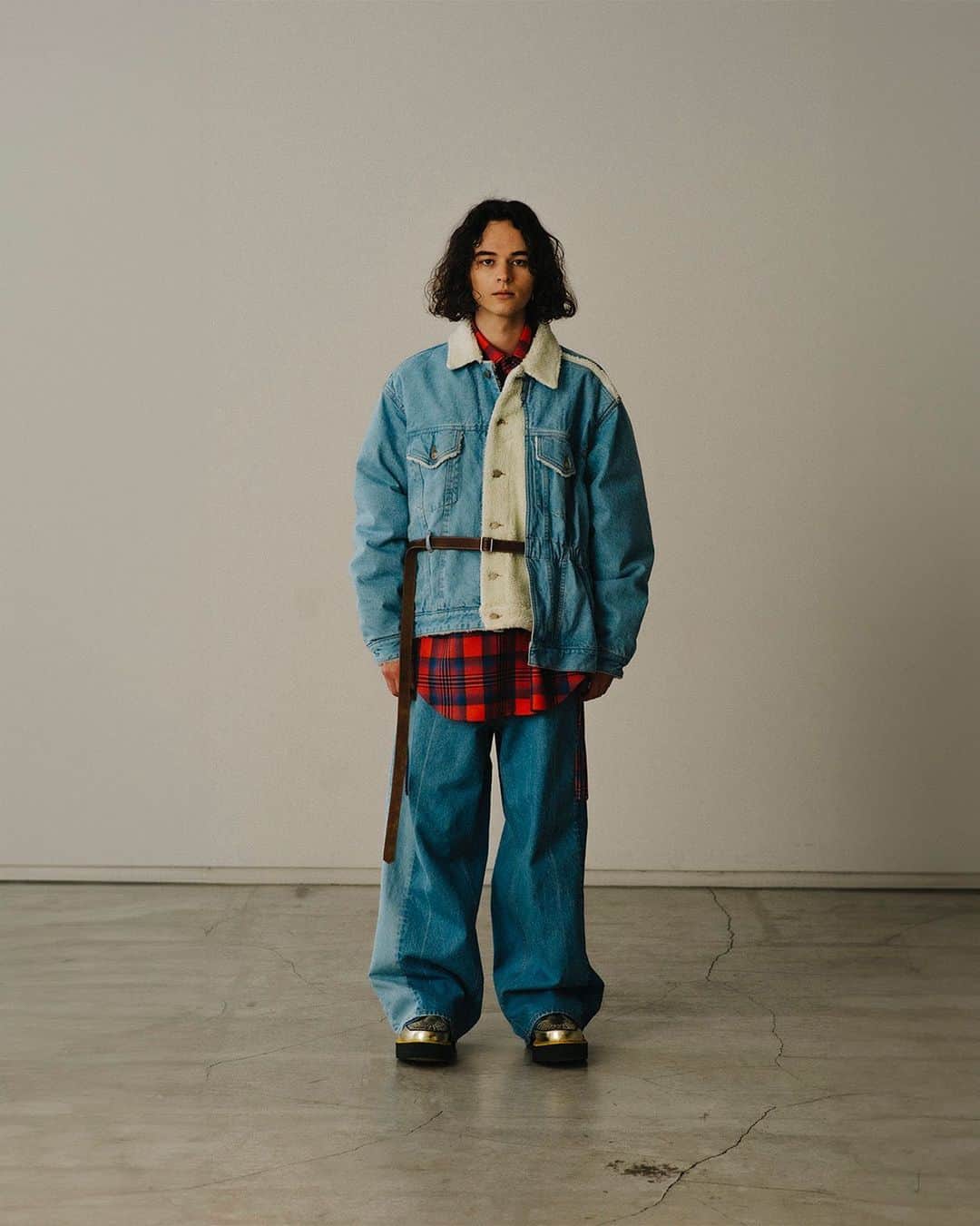 ファセッタズムのインスタグラム：「. 2023 FACETASM FALL/WINTER COLLECTION "STAY GOLD"  FACETASM aoyama,FACETASM shinsaibashi,E-STORE,全国の各取扱いショップにて発売中。  #facetasm #facetasmtokyo #facetasmaoyama #facetasmshinsaibashi #fw23」