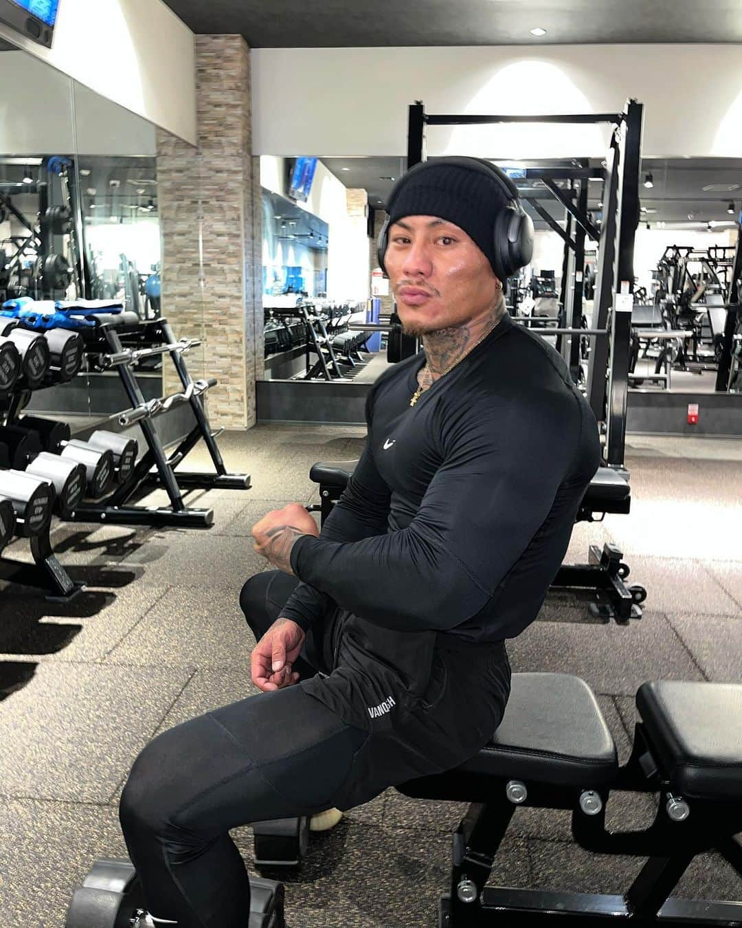 中村直輝のインスタグラム：「#fitness#workout#training#gym#tattoo#ootd  サードアイでギアサード🔥」