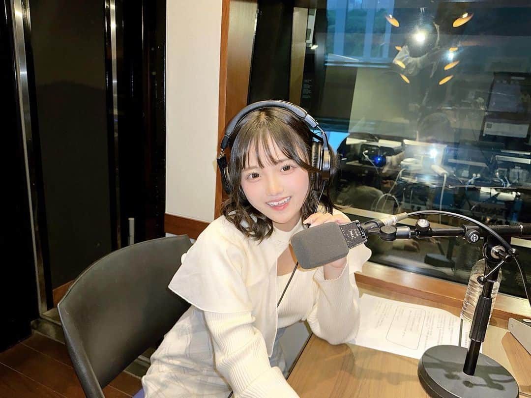 まほこのインスタグラム：「【💖お知らせ💖】  めるぷち選抜生4名のラジオ番組 「めるぷち コレ〇！コレ×！」配信開始されました！！！🎉  AuDeeにて配信スタートされてます😳💗  毎週月曜17:30配信！  毎週楽しみにしててね🤭💞   #めるぷち  #めるぷちコレ○！コレ‪✕‬！」