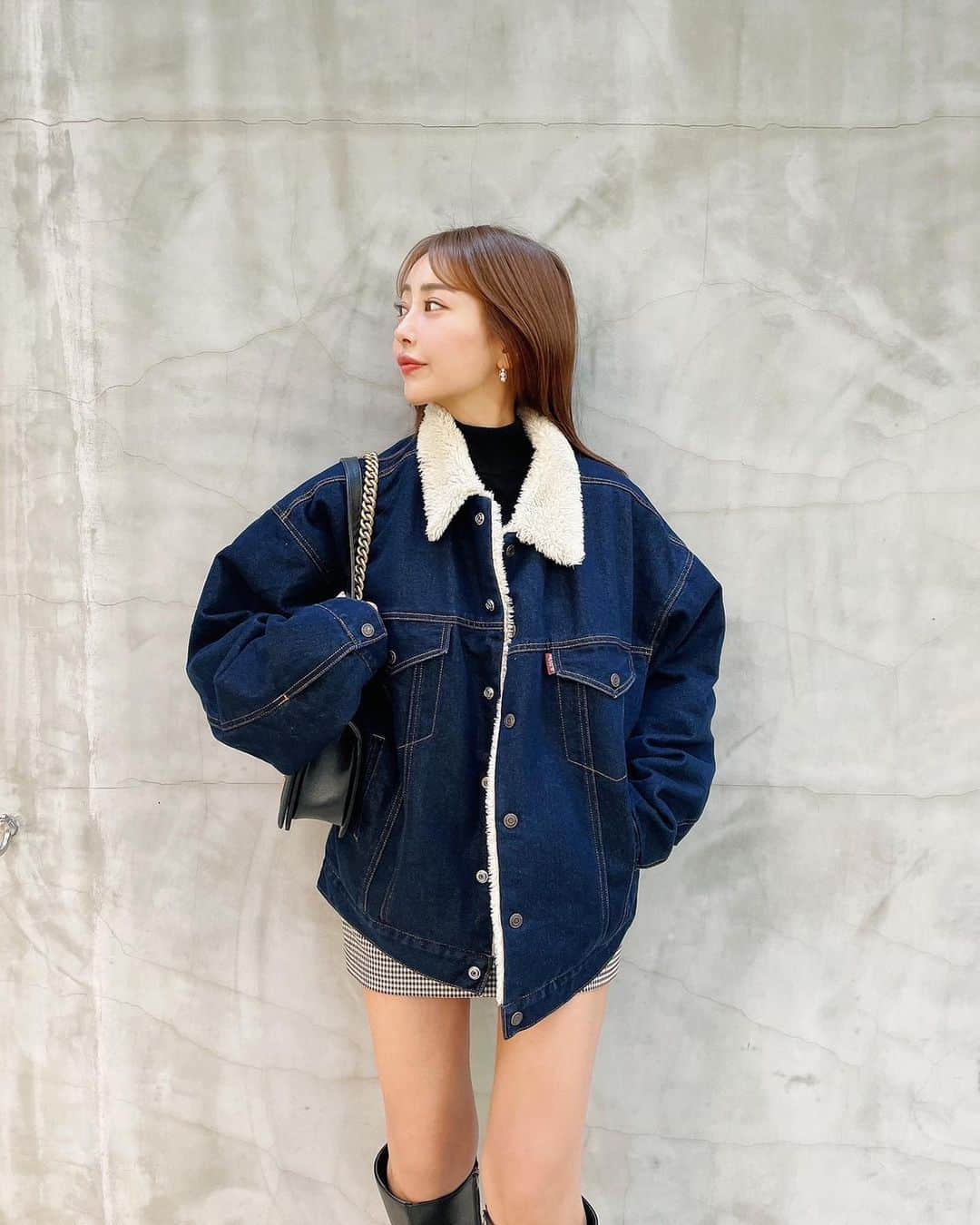 佐野友妃子さんのインスタグラム写真 - (佐野友妃子Instagram)「ボアが柔らかくて男女兼用だからペアルックにも使える🧸⋆꙳​ @classicalelf_official​ のアウターだよ⸜❄️⸝​ ​ リンクはストーリーに貼ってます♡♡​ ​ ​ #classicalelf #クラシカルエルフ #エルフコーデ #タイアップ#JAVA#ジャバ​」11月6日 20時27分 - yukikosano1111