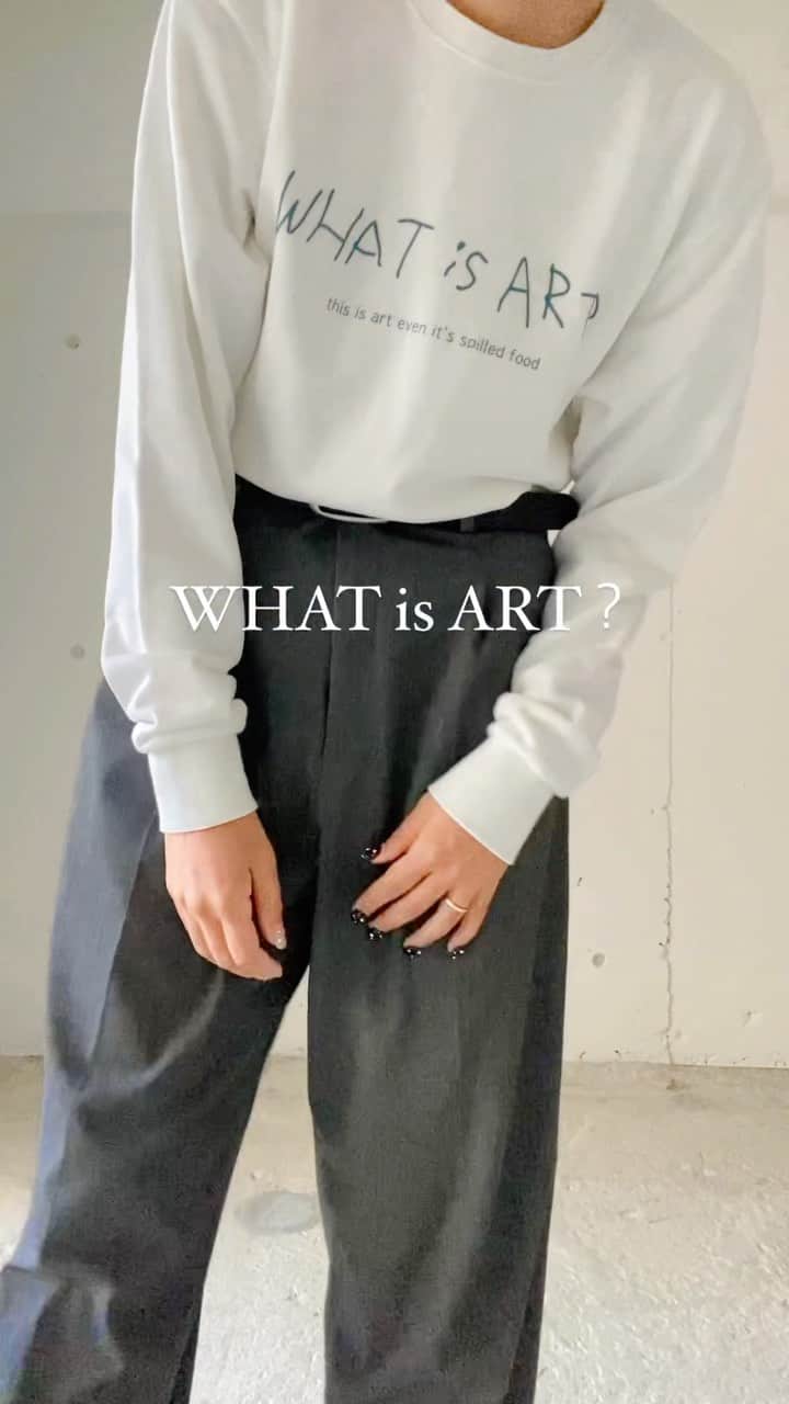 知念美加子のインスタグラム：「Original sweat tops 💘  WHAT is ART？  this is art if it’s spilled food  食べこぼしもアートになる魔法のスウェット🤍 子ども服でも作ろうかな😂💘  受注生産です💘 ぜひ期間中にGETしてください😋  #ちねんアート展 #whatisart？」