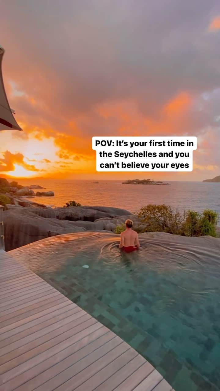 のインスタグラム：「Somebody pinch me. 🥹🎥 @alexpreview, T+L contributor.📍Félicité, Seychelles. #travel #wanderlust #seychelles」