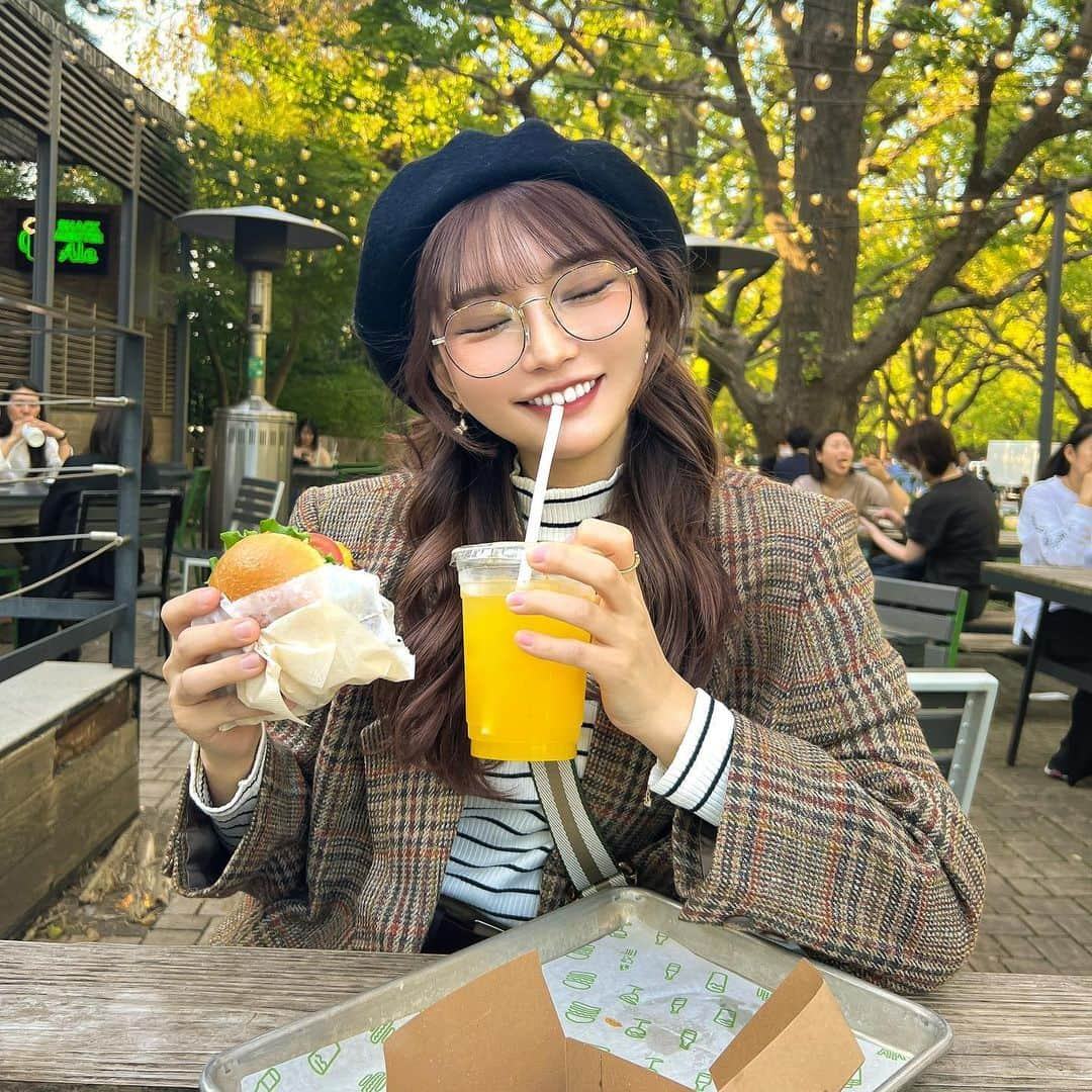 AYAさんのインスタグラム写真 - (AYAInstagram)「しぇいくしゃっく 🍔🌱」11月6日 20時40分 - _aya.x.26_