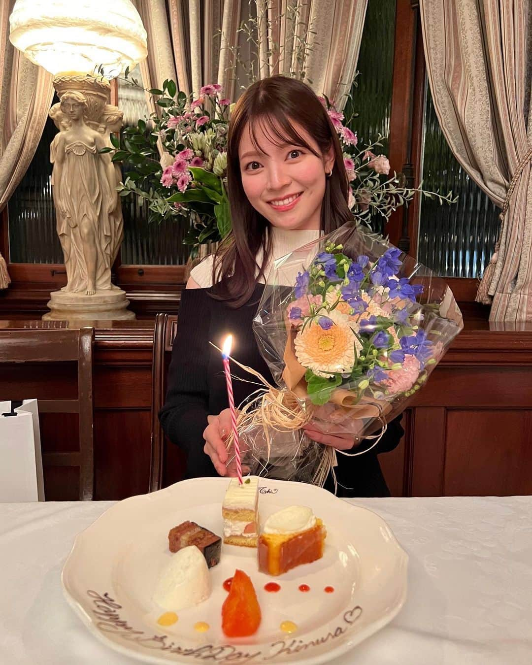 三宅絹紗さんのインスタグラム写真 - (三宅絹紗Instagram)「🎂🎈 一つ、歳を重ねました🌹  温かいメッセージ、コメントなど いつもありがとうございます💗 パワーをいただき、 日々頑張ることができています🔥  ことしも色々なことに挑戦し、 充実した一年になるよう頑張ります✊ぉー！！！  #いわて#めんこいテレビ#三宅絹紗 #231102」11月6日 20時50分 - kinusa_miyake_mit