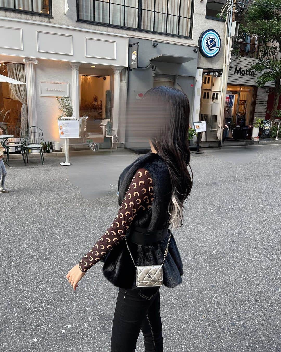 Ayakaさんのインスタグラム写真 - (AyakaInstagram)「. 昨日1万歩以上歩いた健康👣🤍 . #me #code #ootd」11月6日 20時51分 - _81181004
