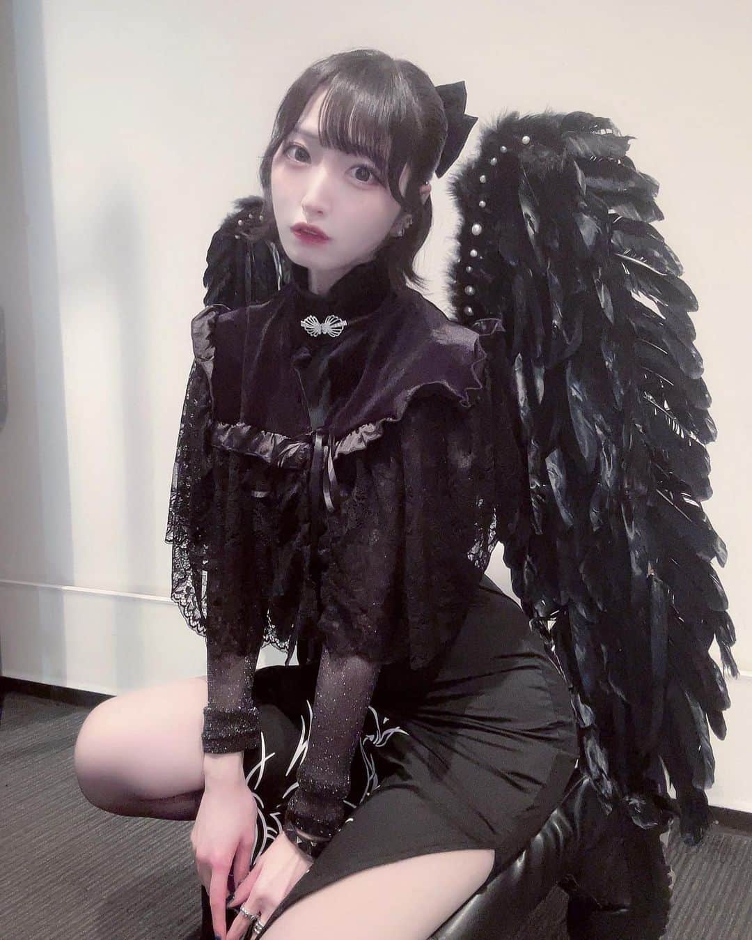 相笠萌のインスタグラム：「真っ黒に染めるのはどう？❤︎」