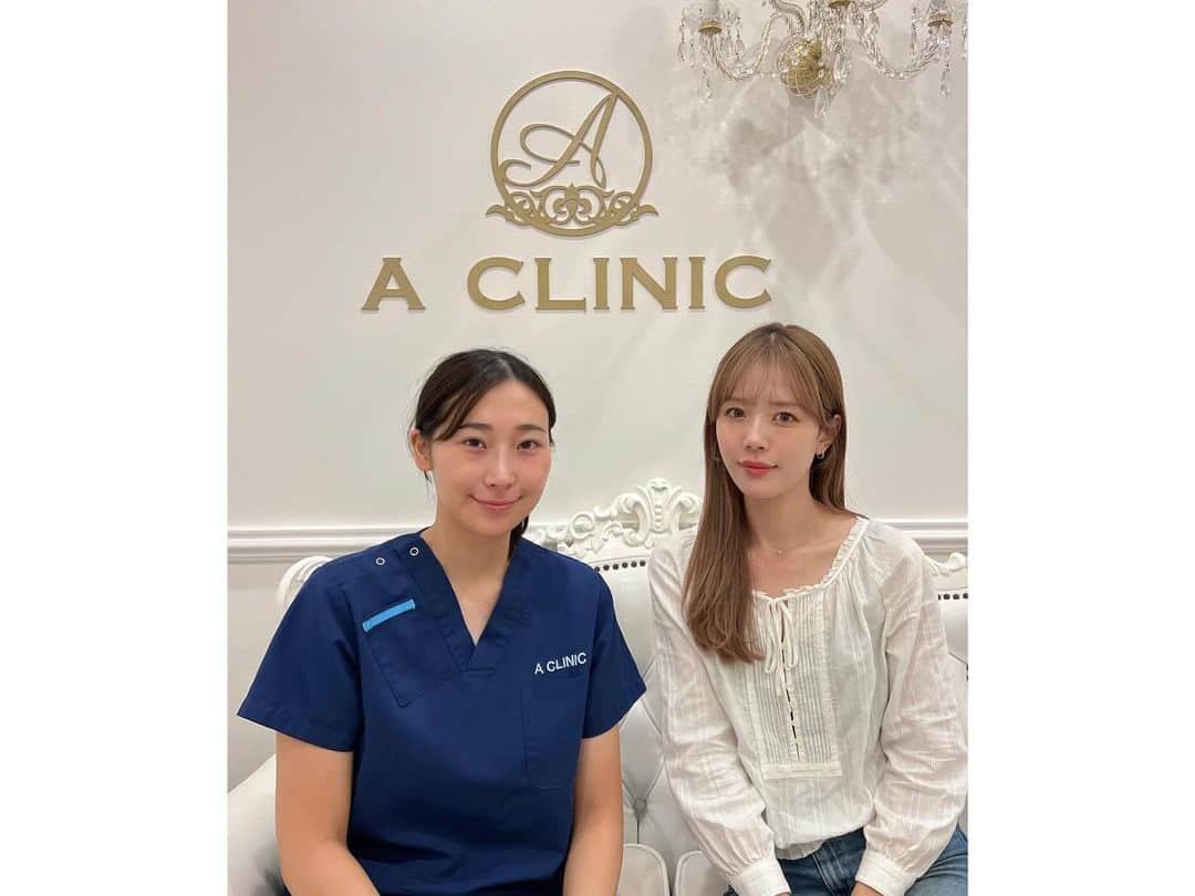 目見田早弥子さんのインスタグラム写真 - (目見田早弥子Instagram)「ポテンツァして約10日経過！  A CLINIC 銀座院 @a_clinic_ginza  担当医 吉川先生 @aclinic_yoshikawa   一番悩んでた内頬の開き毛穴は日に日に 目立ちにくくなってきてる感じするし 化粧のりも良くてめっちゃ嬉しい🫶🏻💞 施術後2〜3日は部分的に乾燥のような 少しザラつくところがあったけど 見た目にはそんなにわからないし 5日目くらいからつるんとしてきた！ 開き毛穴や肌の赤みに悩んでる方にオススメです🫧  ポテンツァ絶対またやりたい！やって良かった💫 A CLINICの皆さま、ありがとうございました🎀  #ポテンツァ #ポテンツァ施術 #美肌治療 #毛穴治療 #クレーター治療 #ノーファンデ肌 #綺麗な肌 #aclinic #aclinic銀座 #aclinic横浜 #aclinic新宿 #aclinic名古屋 #aclinic大阪 #aclinic池袋 #aclinic福岡  #aclinic仙台#aクリニック #エークリニック #美容外科 #美容皮膚科 #美容クリニック#吉川彩 先生」11月6日 21時03分 - sayako_memida