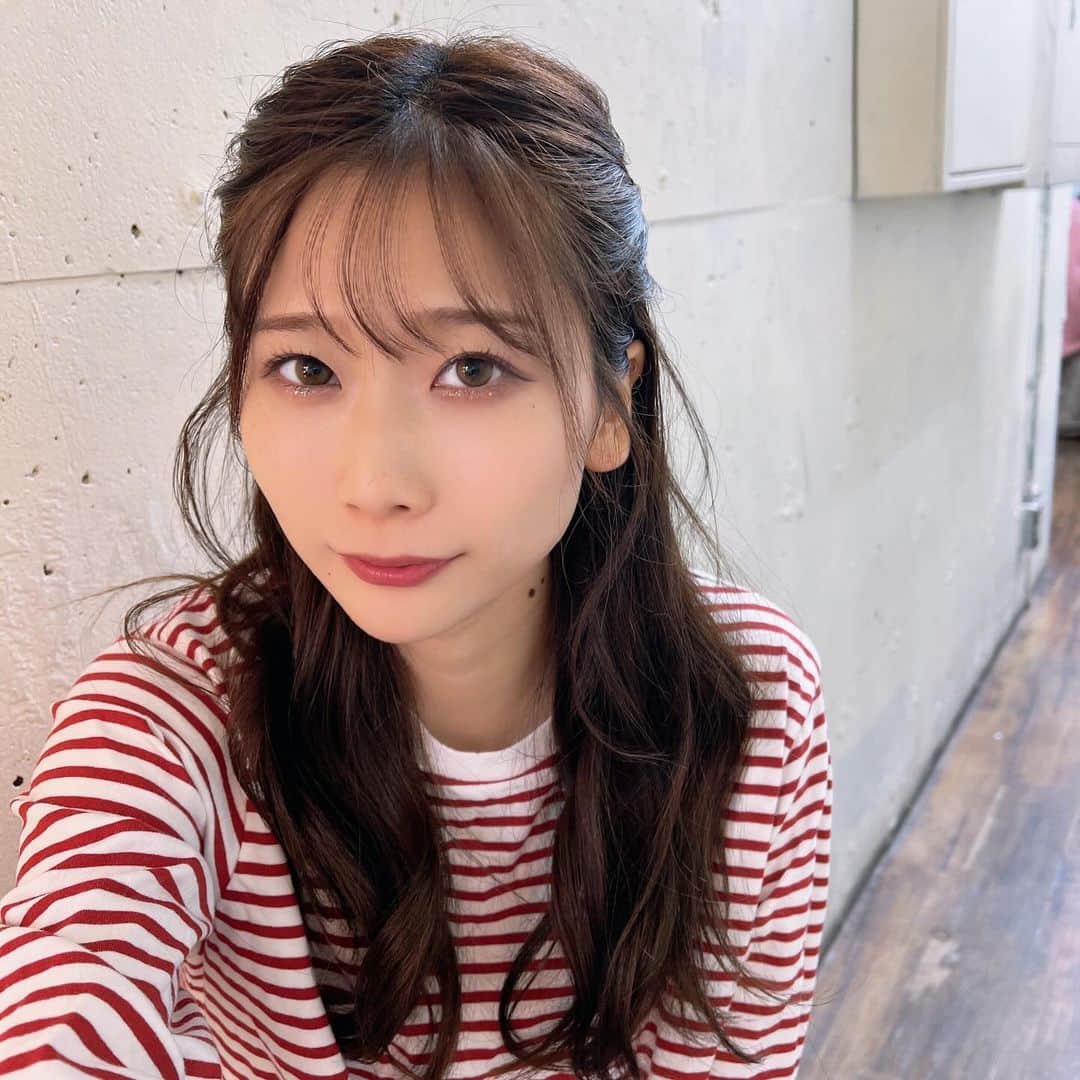 塩野響子さんのインスタグラム写真 - (塩野響子Instagram)「⠀ 昔から大お世話になっている先輩が スクラブを作ったそうなので宣伝です( ˘ω˘)♡ ⠀ ⠀ 今まで数々のスクラブを使ったことがある中でも 圧倒的過去一粒が細かい！！！！ 初めて使った時本当にびっくりした！！ あと、ふっわふわ！！！！ ⠀ ⠀ 粒が細かい&ふわふわだから肌に馴染ませてる時の お肌傷めてそ〜。っていうあの感情にならないの嬉しい😂笑 ⠀ ⠀ 週2.3回の使用が目安だそうです 商品の詳細はホームページに沢山載ってるので見てください！ 気になった方はぜひ〜☆ ⠀」11月6日 21時05分 - kyondayo1206