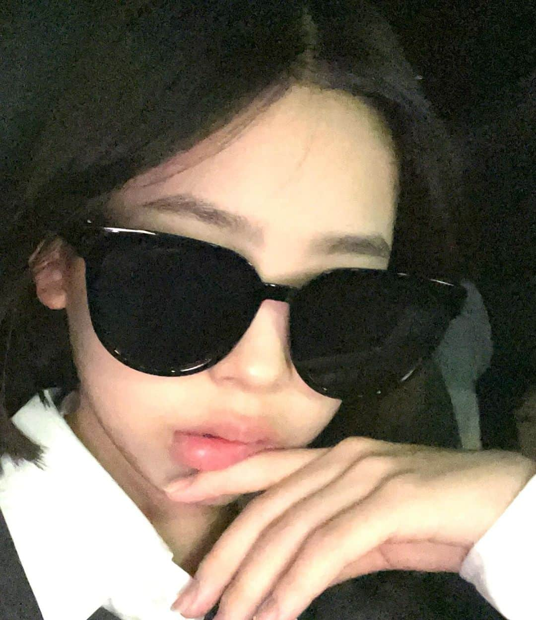 梶原叶渚さんのインスタグラム写真 - (梶原叶渚Instagram)「🕶🖤 ※駐車場にいて車は止まっています」11月6日 21時35分 - kanna_mame