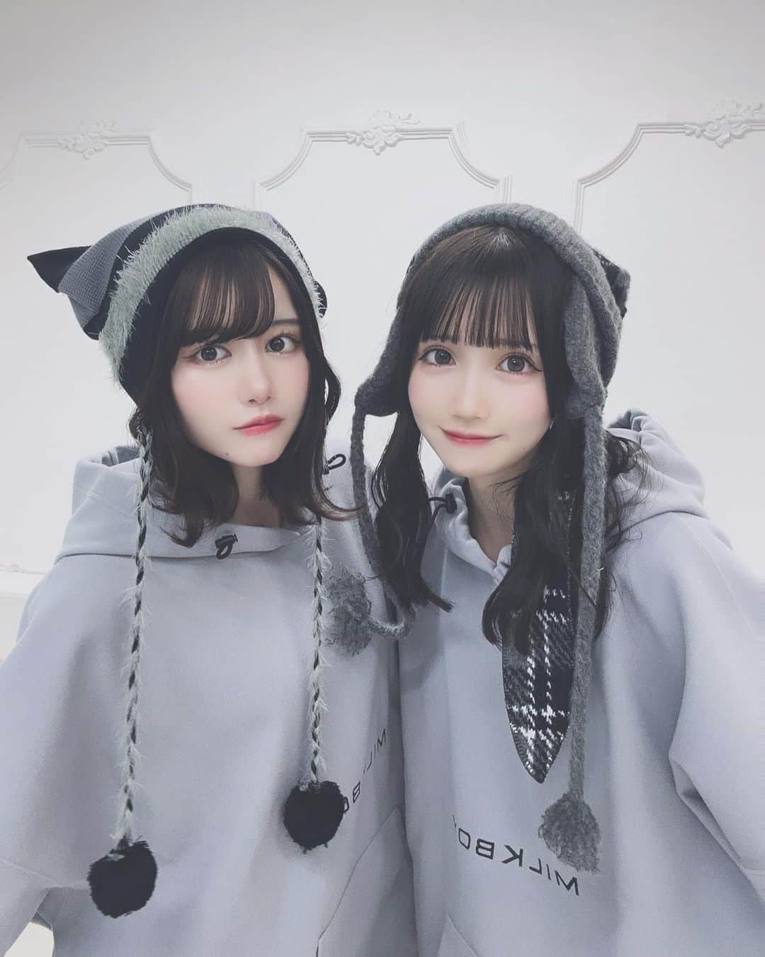 のインスタグラム：「🐱🐰❤︎  モデルを務めさせていただいてる MILKさんのメンズラインのMILKBOYさんのパーカーを展示会でおそろいで買ったの~！  形がほんとにかわいい◎  #milk#milkboy#双子コーデ #おそろコーデ #パーカーコーデ #パーカー #パーカー女子 #メンズライク #メンズライクコーデ #メンズライク女子」