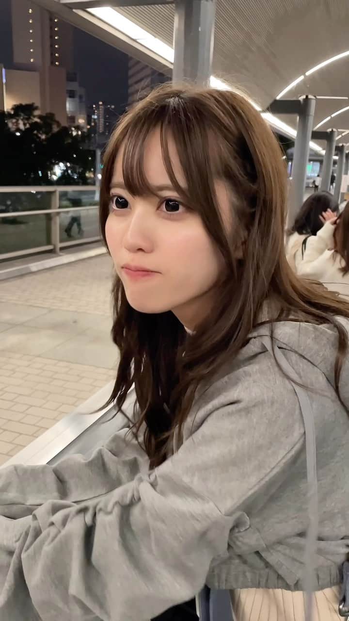 のインスタグラム：「前髪治してあげたくなる動画💭 これみてわかるようになつめ基本ずーっと話してますENFPすぎ」
