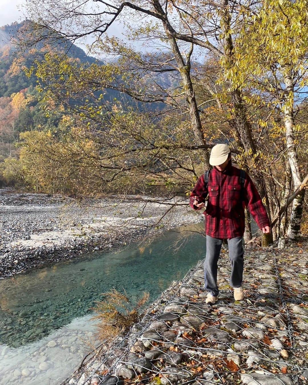 古田敬一さんのインスタグラム写真 - (古田敬一Instagram)「普通に夜行バスで長野県は上高地行って自然満喫して昼過ぎにはまたバスで帰って夜には大阪おるからな  cap #filson outer #woolrich pants #battenwear  shoes #mirroredbypatrick  #ivylook#ivyfashion#ivystyle#trad#tradstyle#tradfashion#traditional#traditionalstyle#ametra#americantraditional#heavyduty#heavyivy#madeinusa」11月6日 22時05分 - keiichi_furuta0721