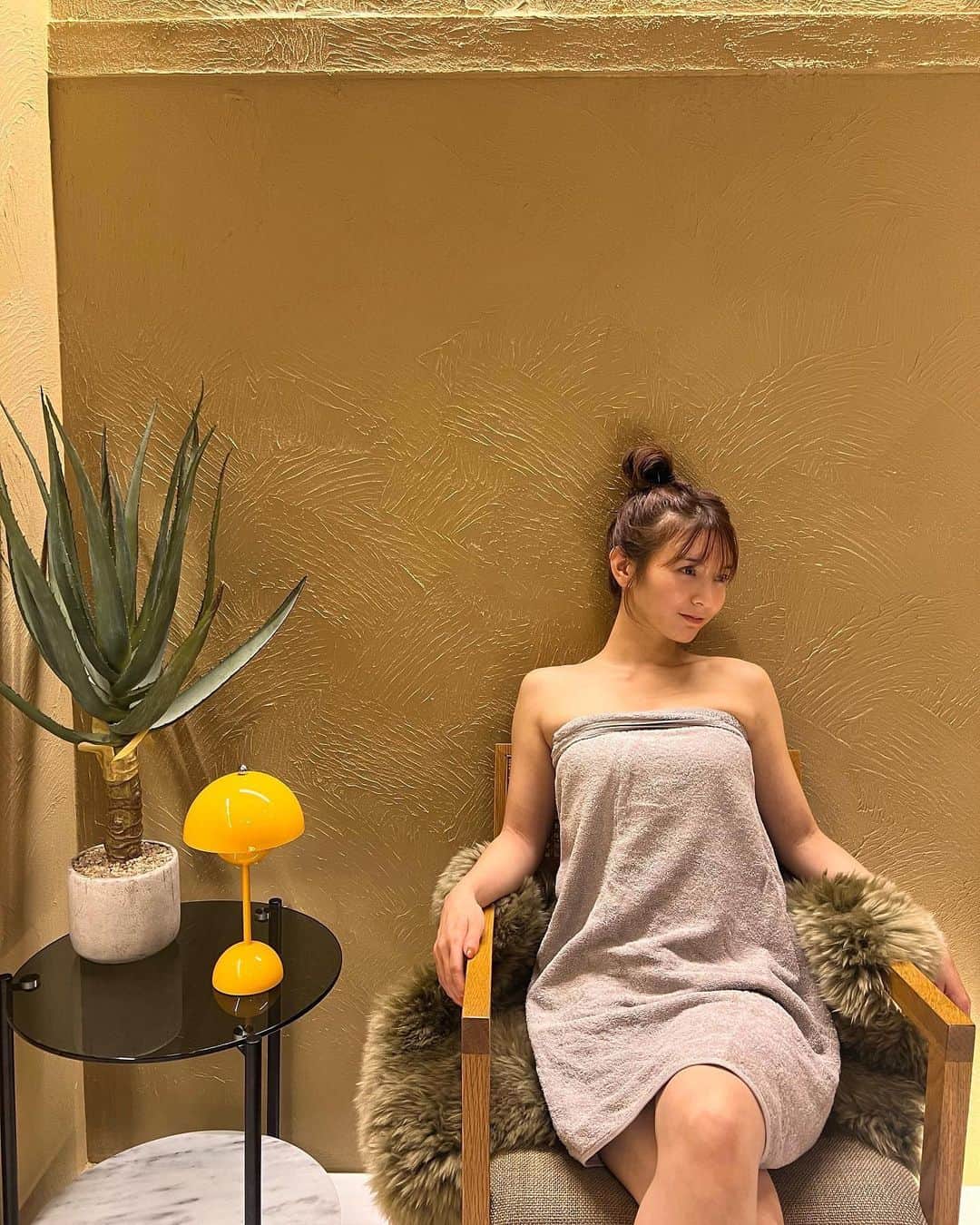 ほのかのインスタグラム：「季節の変わり目で 身体の調子を整えるために #サ活 してきた🐷🤍  なんか、 久しぶりに入ったら スッキリした~~  #2年ぶりのサウナ」