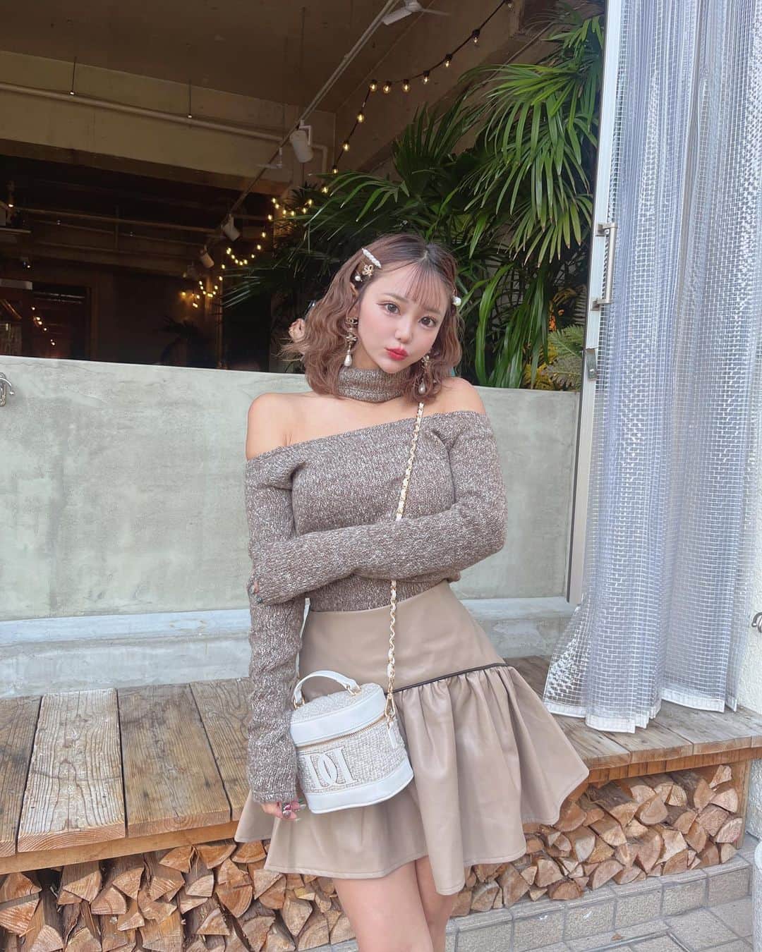 くまみゆのインスタグラム：「ベージュコーデ秋だねえ🍂💚 . . #darich」