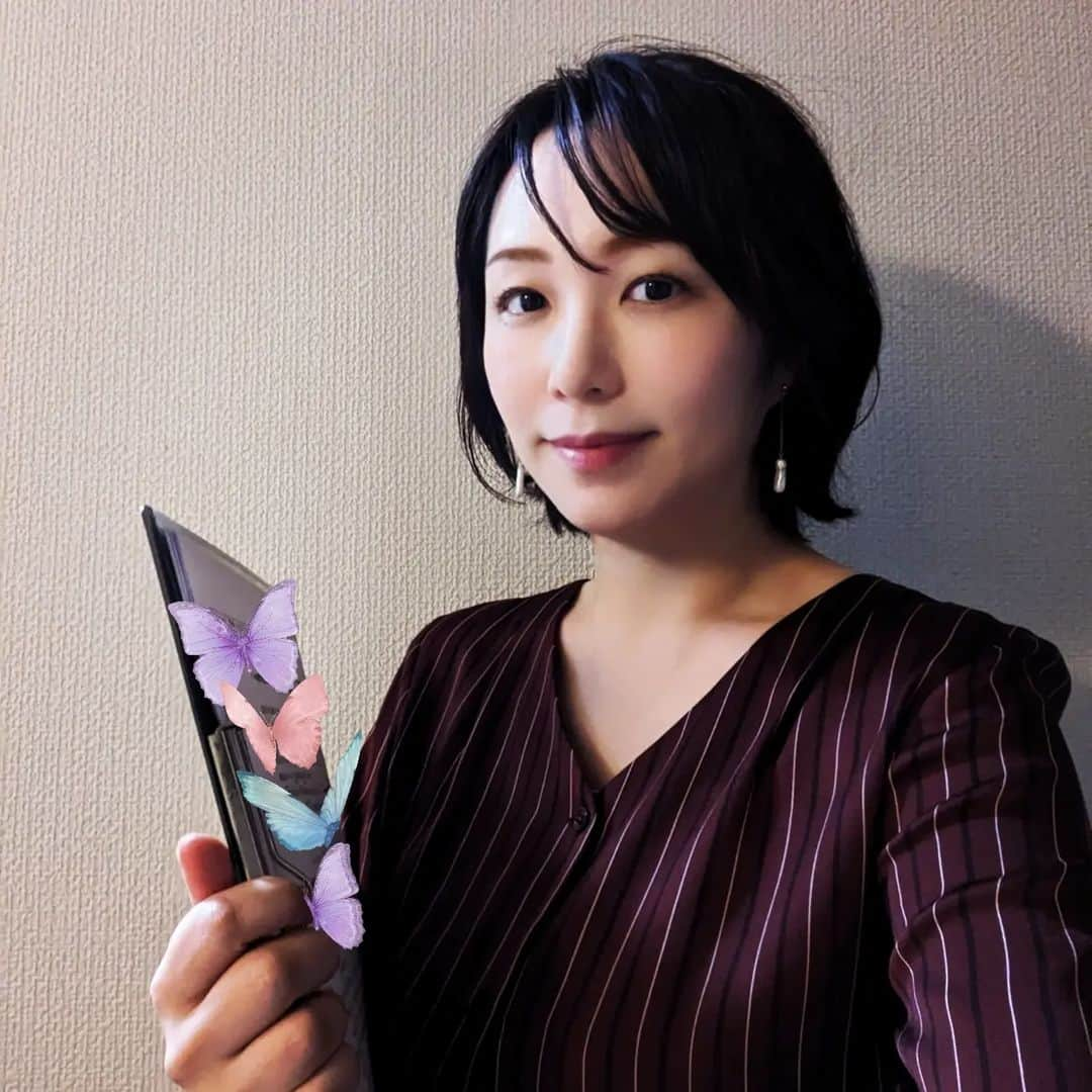 宮田愛子さんのインスタグラム写真 - (宮田愛子Instagram)「DMM TV「横道ドラゴン」（出演:劇団ひとり、真木よう子、門脇麦）第6話　アナウンサー役 担当しています！ DMM TVはコンテンツがたくさんで面白いです！✨」11月6日 22時29分 - miyata.aiko