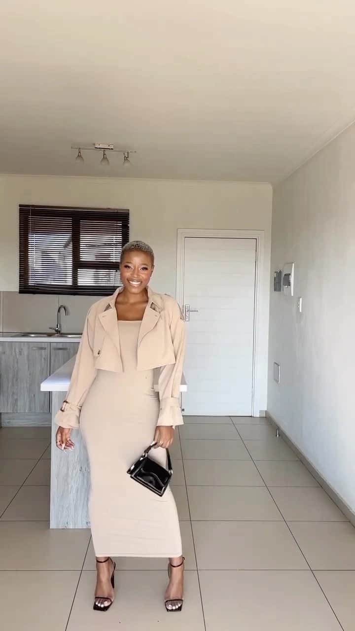 SHEINのインスタグラム：「Anyone who says baddies don’t wear beige has never seen @nono_tee 🤩✨ Where would you rock this date night fit? 👇  🔎 2755927 11284899   #SHEIN #SHEINforAll #SHEINstyle #fashion #chic」