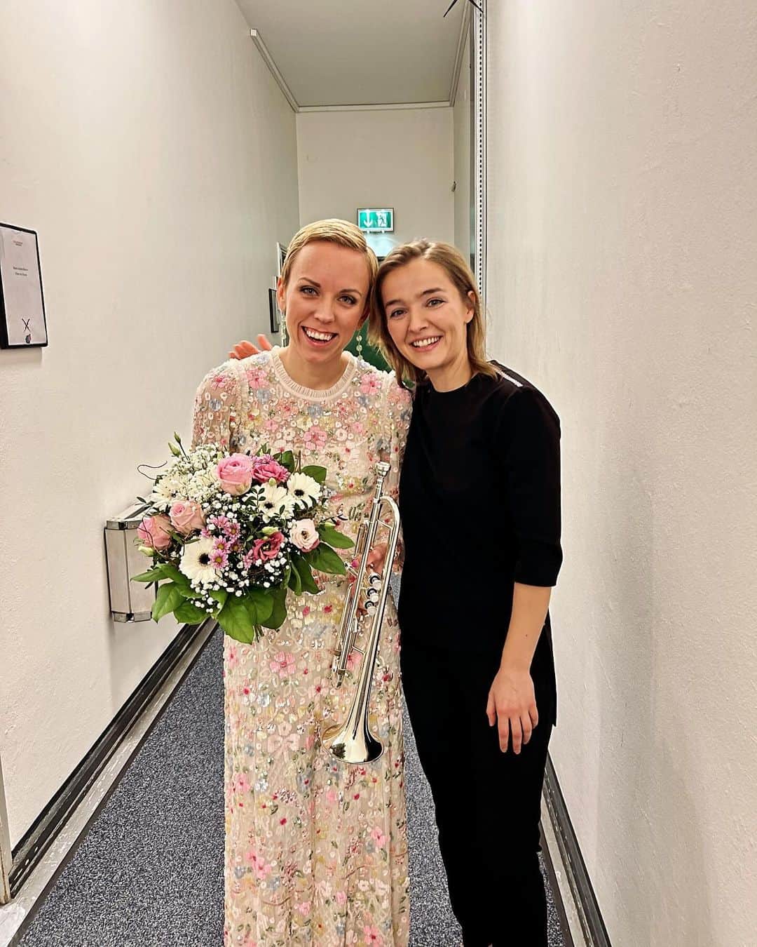ティーネ・ティング・ヘルセットのインスタグラム：「Great time in Hannover last week 😎Thank you @staatsoperhannover and @ana_rakitina ❤️」