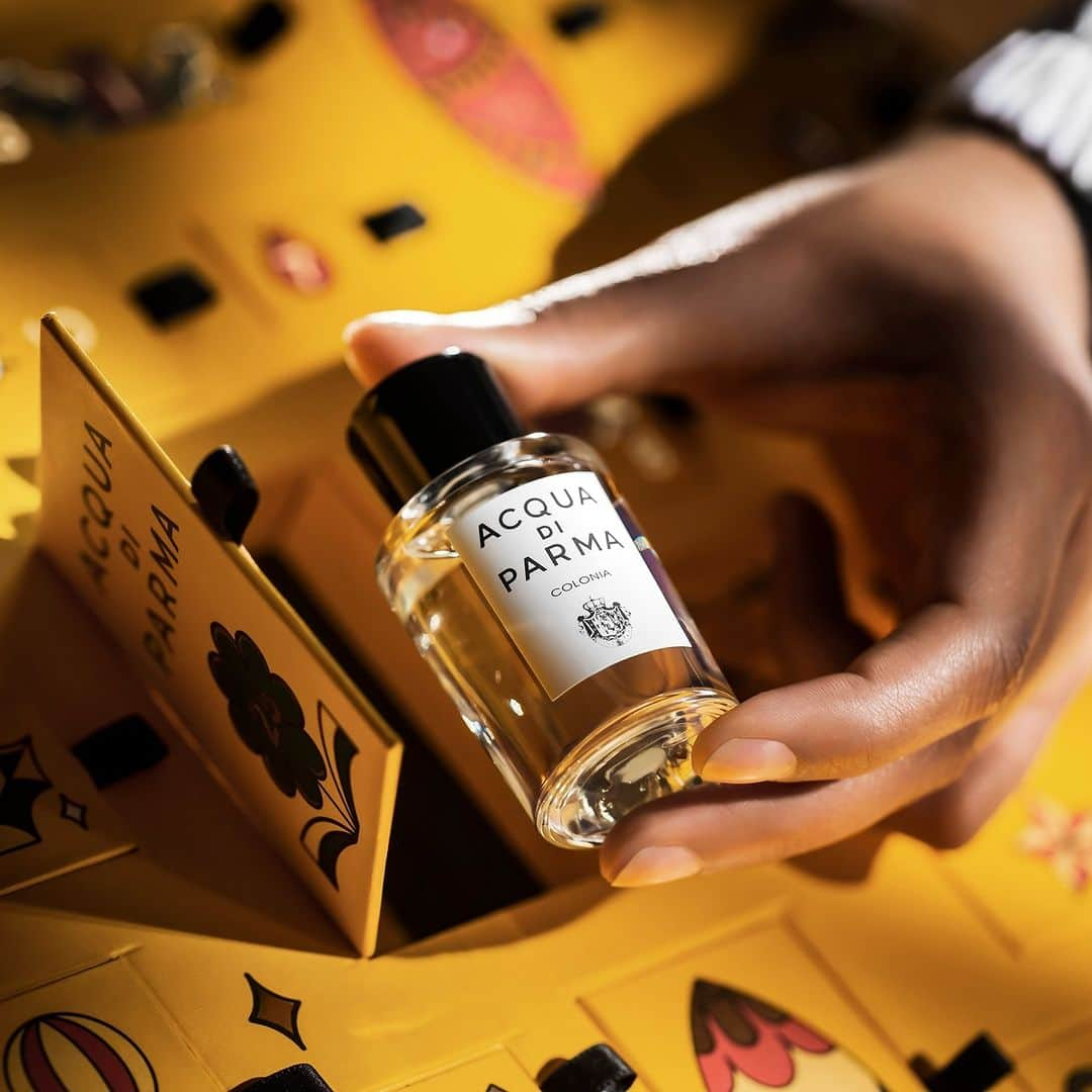 アクアディパルマのインスタグラム：「With the artistry of our hand-crafted Advent Calendar, each day promises the delightful pleasure of a new surprise.   #AcquadiParma​ #adventcalendar #ItalianLifestyle #holiday #craftsmanship」