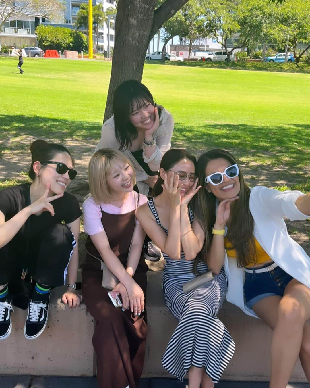 泉玲菜さんのインスタグラム写真 - (泉玲菜Instagram)「. . 学校のお友達🥹🌸 . . . #friend  #albright #australia」11月6日 23時00分 - _reina.0214