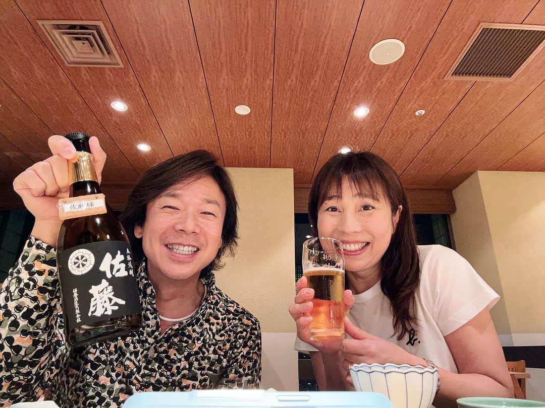 佐藤弘道さんのインスタグラム写真 - (佐藤弘道Instagram)「昨晩は29回目の結婚記念日！ 広島県から帰宅して少し時間があったので、二人で飲みに行きました(^^) いつも優しい店長さんから、サプライズデザートプレゼントを頂きました。 ありがとうございました♡ これからは僕の父と妻の父が出来なかった「孫と遊ぶ」を目標に、お互いに健康第一で頑張りたいと思います！  #結婚 #記念日  #サンシャイン #福助 #お寿司  #孫 #あそび #がんばる  #サプライズ #デザート #プレゼント」11月6日 23時14分 - satouhiromichi023