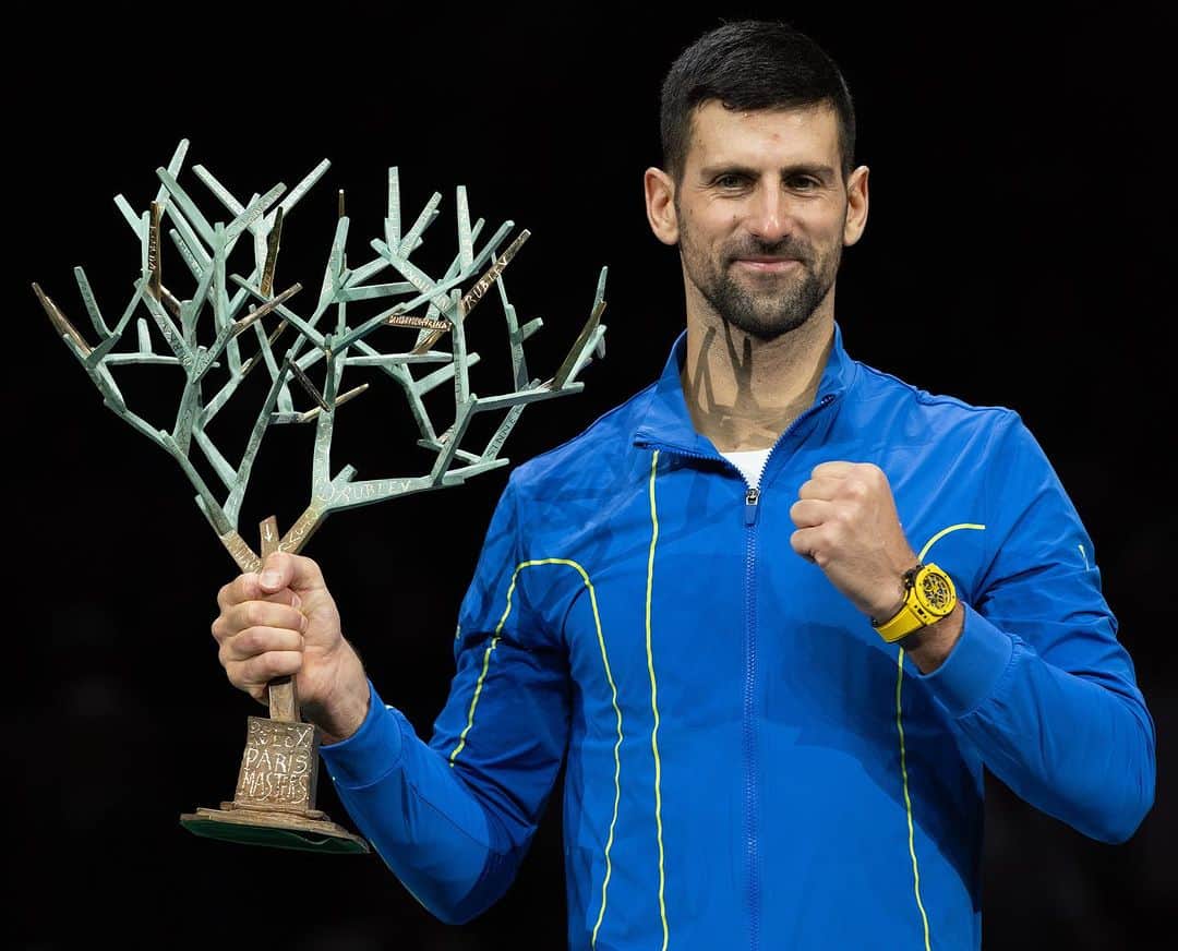 ウブロのインスタグラム：「Keep breaking records! Huge congrats to our #HublotAmbassador @djokernole for reaching an incredible 40 Masters ATP 1000 titles! #HublotFamily」