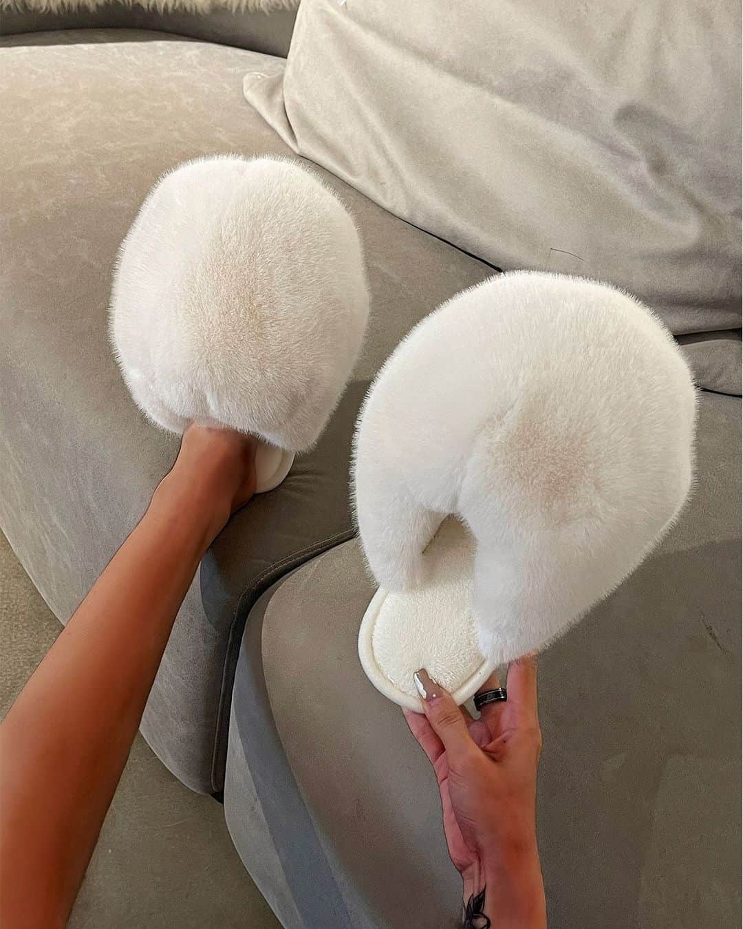 SHEINのインスタグラム：「We're taking "walking on clouds" literally ☁️🥰 Pick the pair that would have you floating: 1, 2, or 3? 👇  🔎 4245331 25241474 13063218   #SHEIN #SHEINforAll #SHEINstyle #fashion #chic」