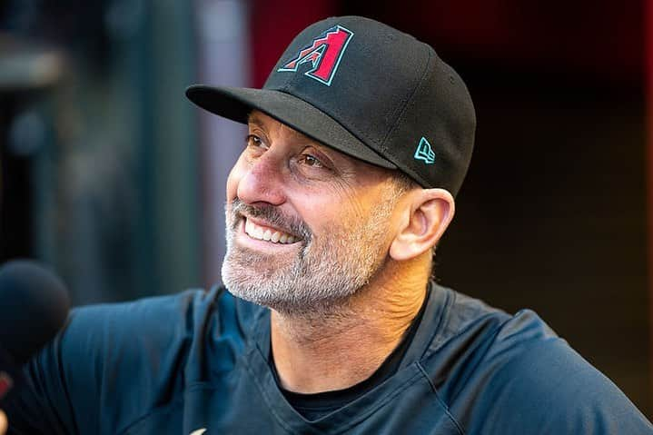 エバン・ロンゴリアのインスタグラム：「Whoever votes for Manager of the Year missed big on this one…and how? This is the NL MOTY and it really shouldn’t even be close. What a joke. @mlb @dbacks #baseballwritersassociationofamerica」