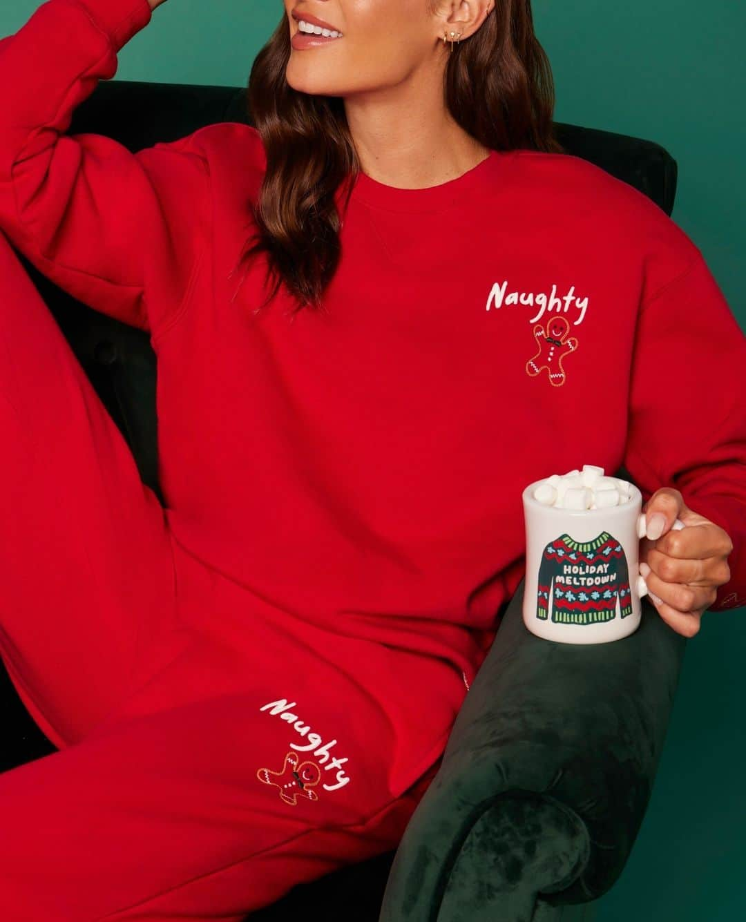 ワイルドフォックスクチュールのインスタグラム：「MAJOR SLEIGH: Heard that? It's sleigh bells ringin' because our Holiday capsule is officially LIVE ✨❤️⁠ ⁠ #wildfoxcouture #naughtylist」