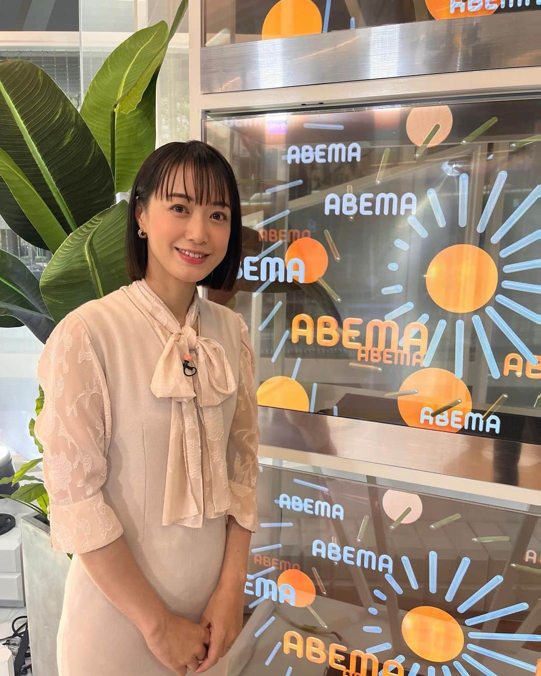 八木麻紗子のインスタグラム：「. 火曜日のABEMA Morning 初回の放送が無事終わりました☀️  慣れない進行に緊張して、 あわててしまうところもありましたが😅  見てくださった方、 あたたかいコメントを寄せてくださった方、 どうもありがとうございました。  衣装 @snidel_official   来週もあさ7時から、よろしくお願いします🌸  #abema  #abematv  #アベモニ #テレビ朝日 #アナウンサー #八木麻紗子」