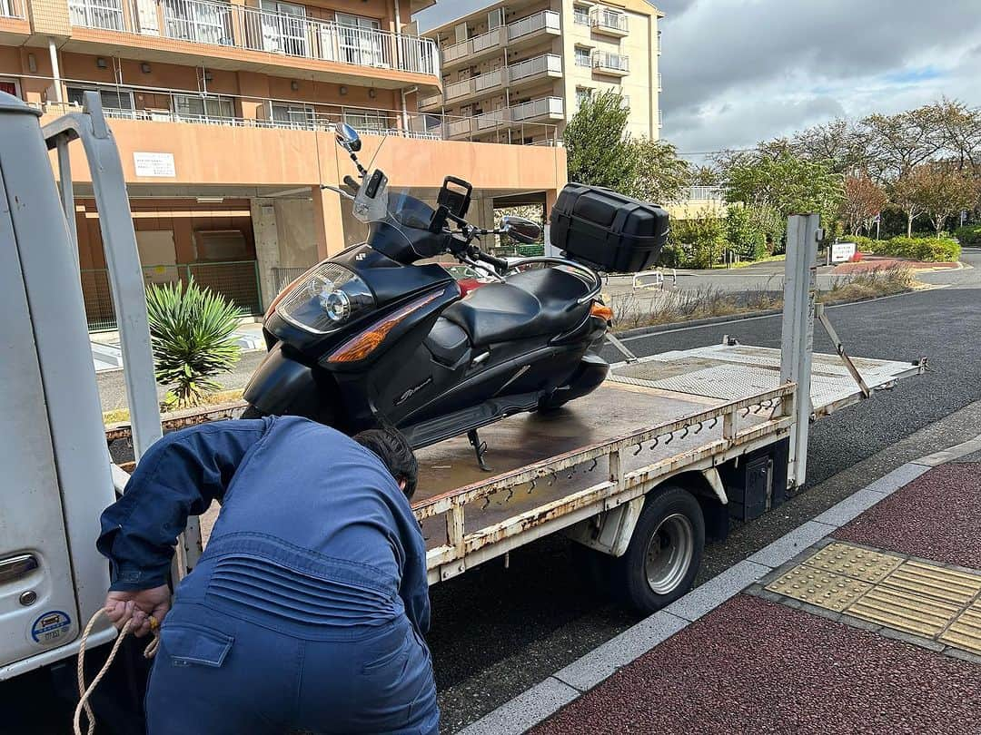 堀内貴司のインスタグラム：「バイク不調のためメンテナンスへ しばしのお別れ 寂しい。。。 #ジェンマ250 #メンテナンス #バイクショップビーパワーズ #ビーパワーズ #竹ノ塚」