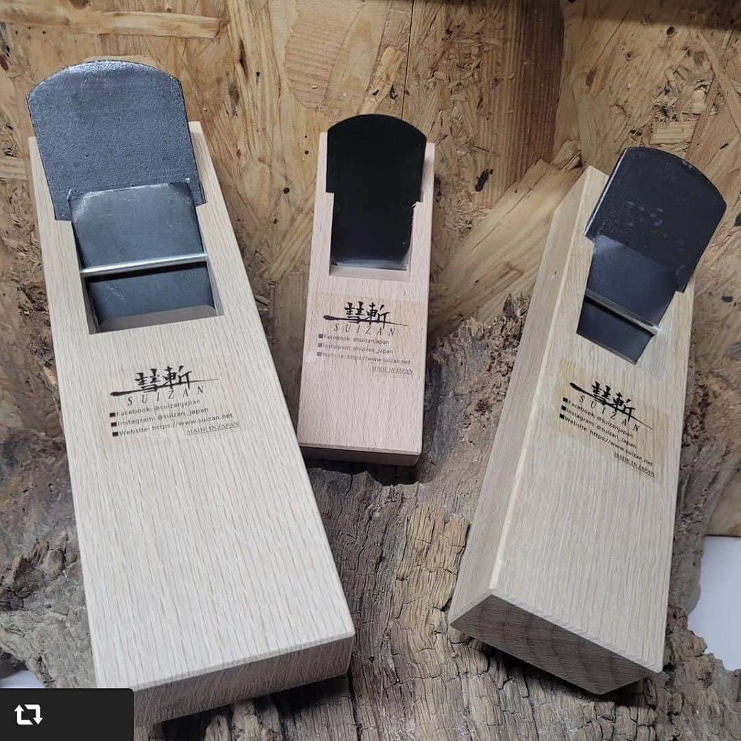 SUIZAN JAPANのインスタグラム：「Handplanes are not yet available on Amazon Germany, but our distributor sells them on OTTO. Please check out the Highlight! ⁡ Die Handhobel sind noch nicht bei Amazon Deutschland erhältlich, aber unser Vertriebspartner verkauft sie bei OTTO. Bitte schauen Sie sich das Highlight an! ⁡ Repost📸@holzwurm1979 Vielen Dank an @suizan_japan 👍 die mir diese Hobel zur Verfügung gestellt haben. 😍(unbezahlte Werbung wegen Markennennung/-Erkennung) ⁡ #einfachmachen #holzliebe #hobby #hobbybastler #meinewerkstatt #DIY #Werkstatt #ausaltmachneu #holzarbeiten #holzwerkeln #woodland #wood #germanwoodworker #heimwerken #echterwerkzeugfan #japansäge #suizansaw #suizan #suizanjapan #suizanjapanesesaw ⁡ #japanesetool #japanesetools #handplane #handplanes #woodwork #woodworker #woodworking #woodworkingtools」