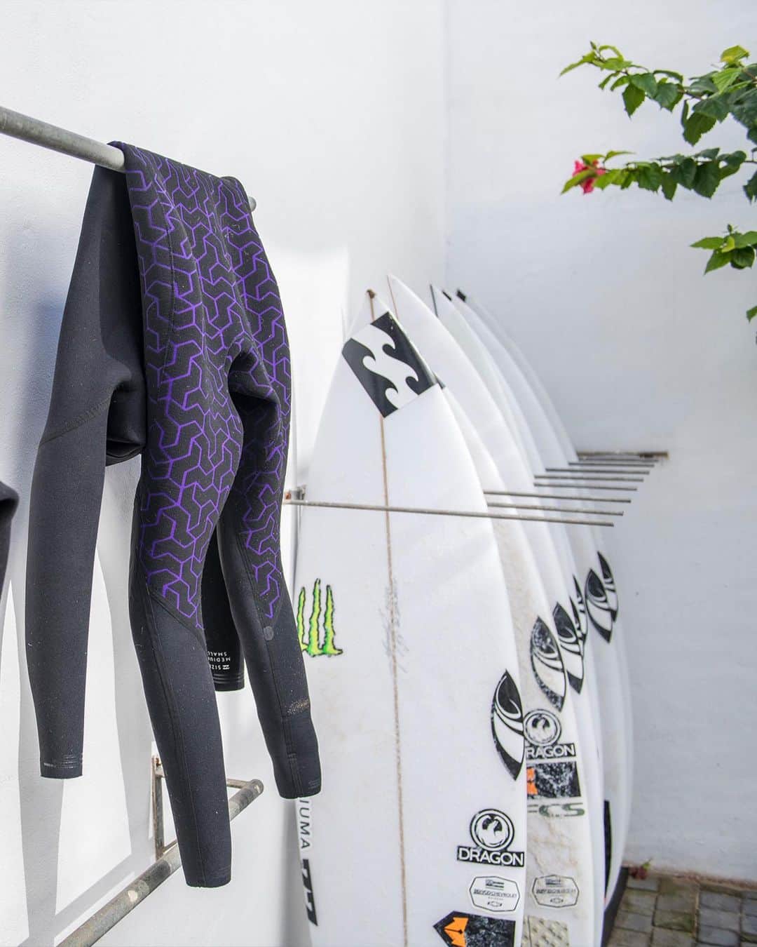 ビラボンさんのインスタグラム写真 - (ビラボンInstagram)「The best wetsuit for you AND the ocean. ♻️ 🔥  @sethmoniz wearing the Furnace Natural Wetsuit: the most sustainable wetsuit we make, with uncompromising performance.   Featuring Organiprene, a USDA certified bio-based natural rubber sourced from FSC-certified plantations, a Graphene-infused interior, and an Airlite 4D stretch jersey made from recycled PET fibers, this suit provides the next dimension in stretch, warmth and sustainability.  Tap into our link in bio to shop.   #BillabongWetsuits」11月7日 2時27分 - billabong